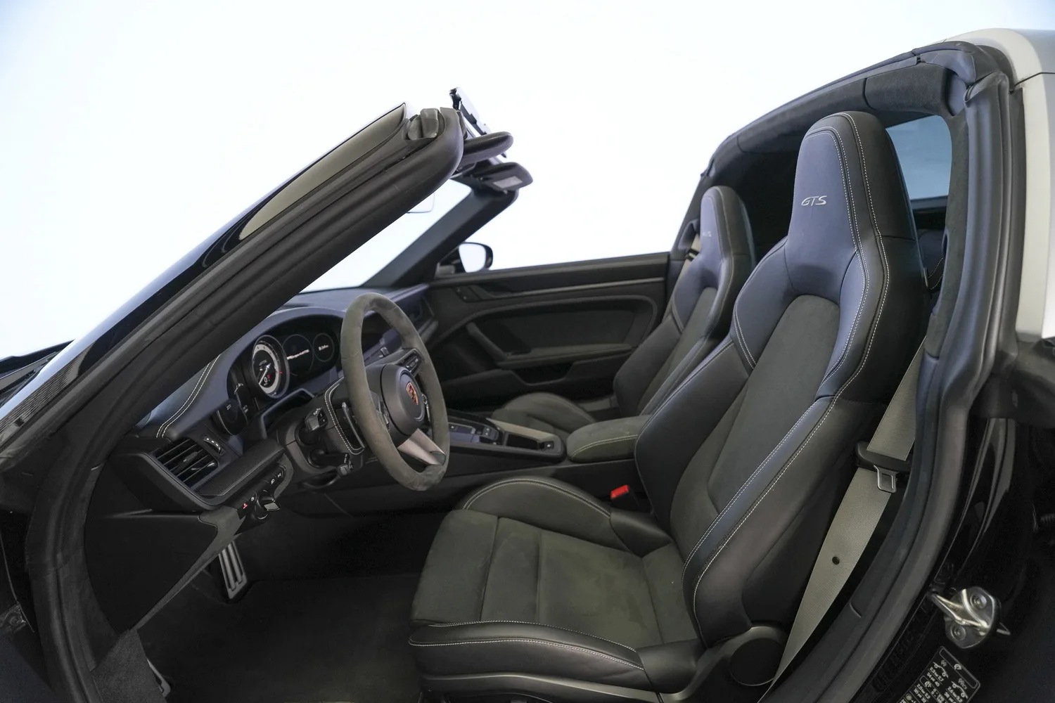 2024 Porsche 911 Targa 4 GTS, 3/14