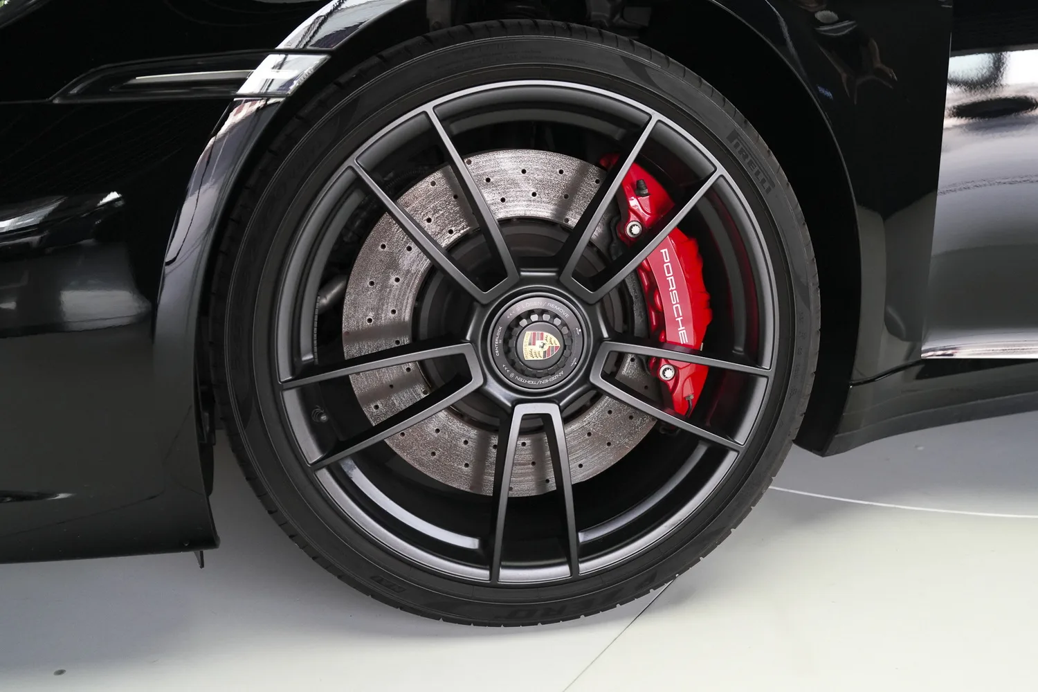2024 Porsche 911 Targa 4 GTS, 13/14