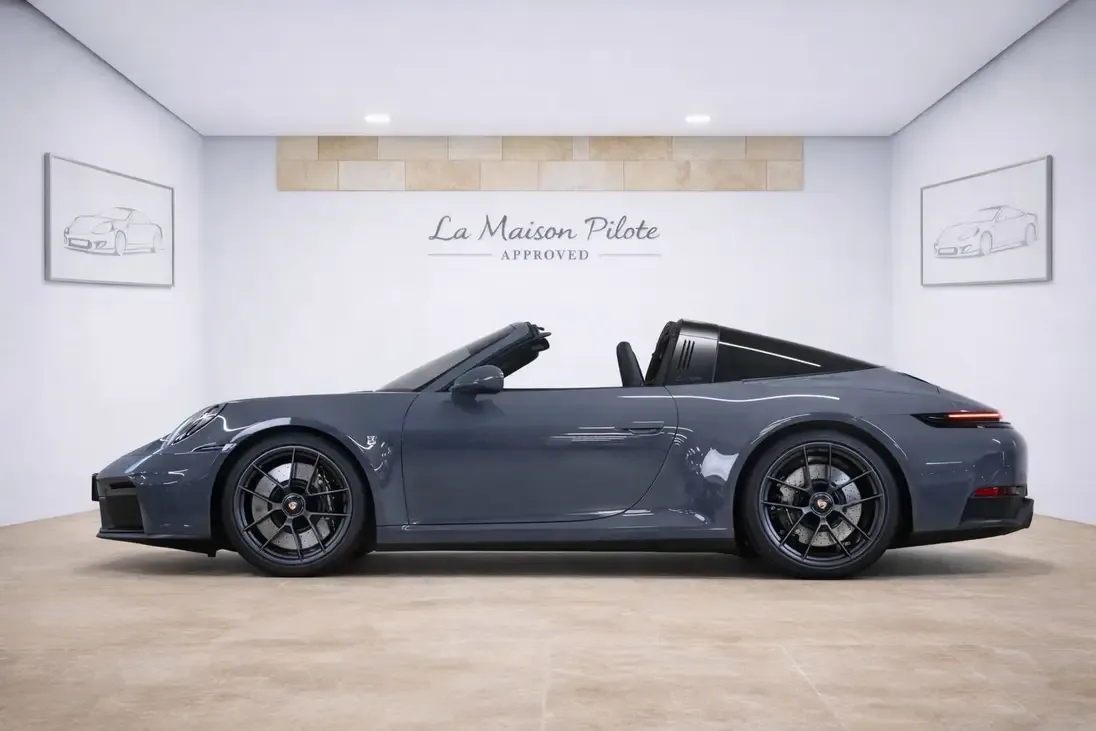 2024 Porsche 911 Targa 4 GTS, 3/30