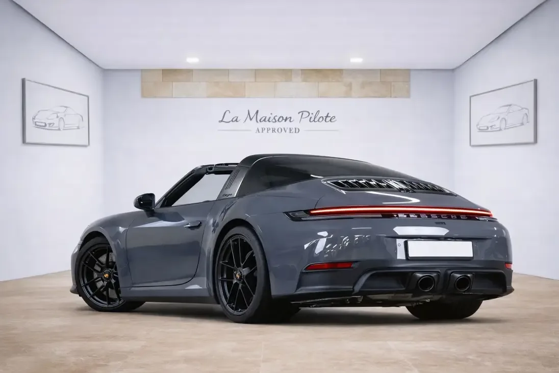 2024 Porsche 911 Targa 4 GTS, 5/30