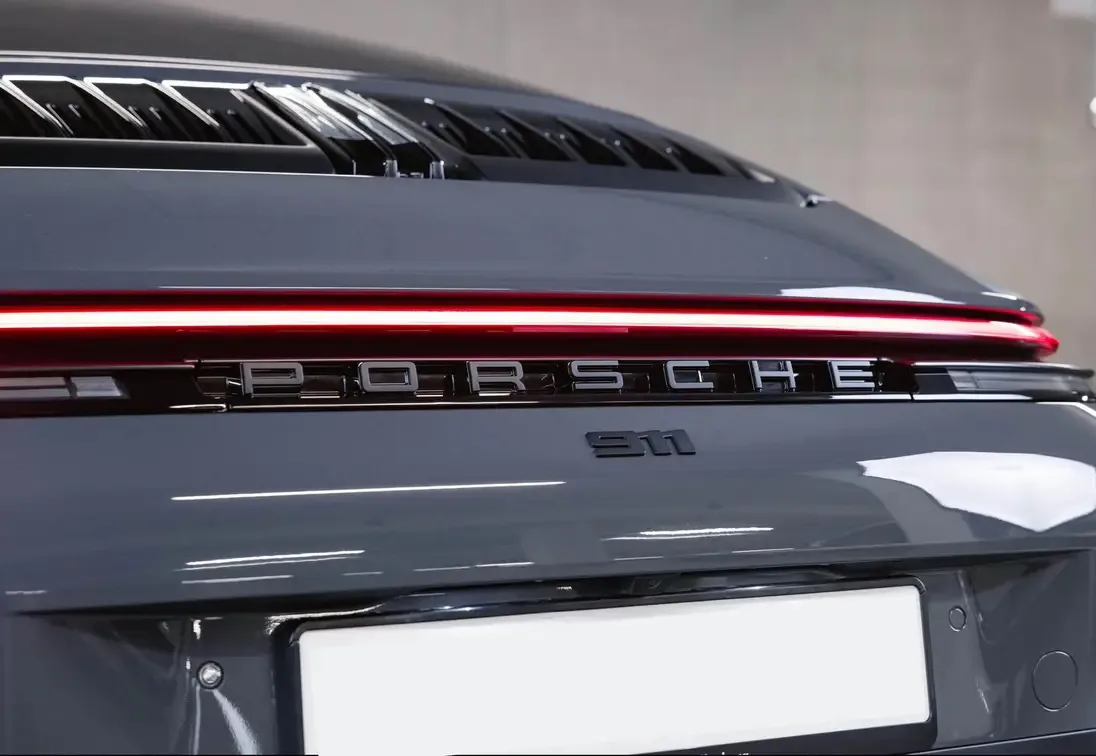 2024 Porsche 911 Targa 4 GTS, 8/30