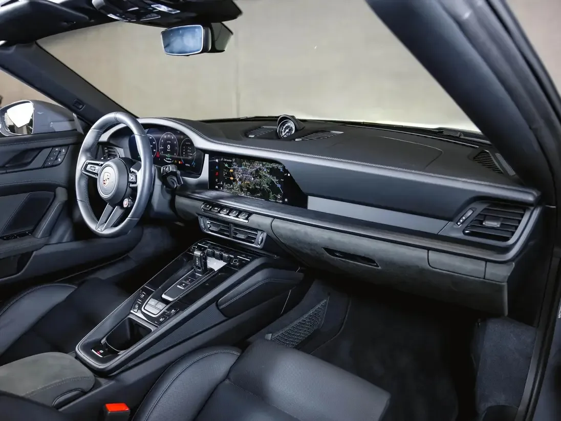 2024 Porsche 911 Targa 4 GTS, 15/30