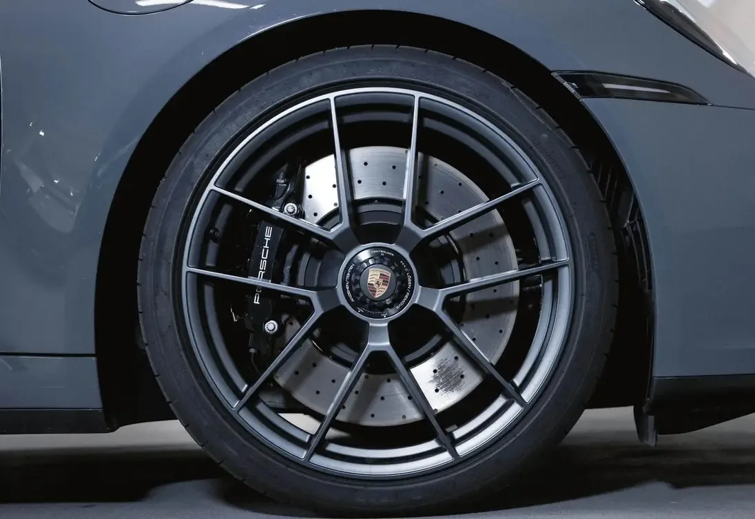 2024 Porsche 911 Targa 4 GTS, 26/30