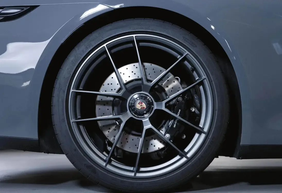 2024 Porsche 911 Targa 4 GTS, 29/30