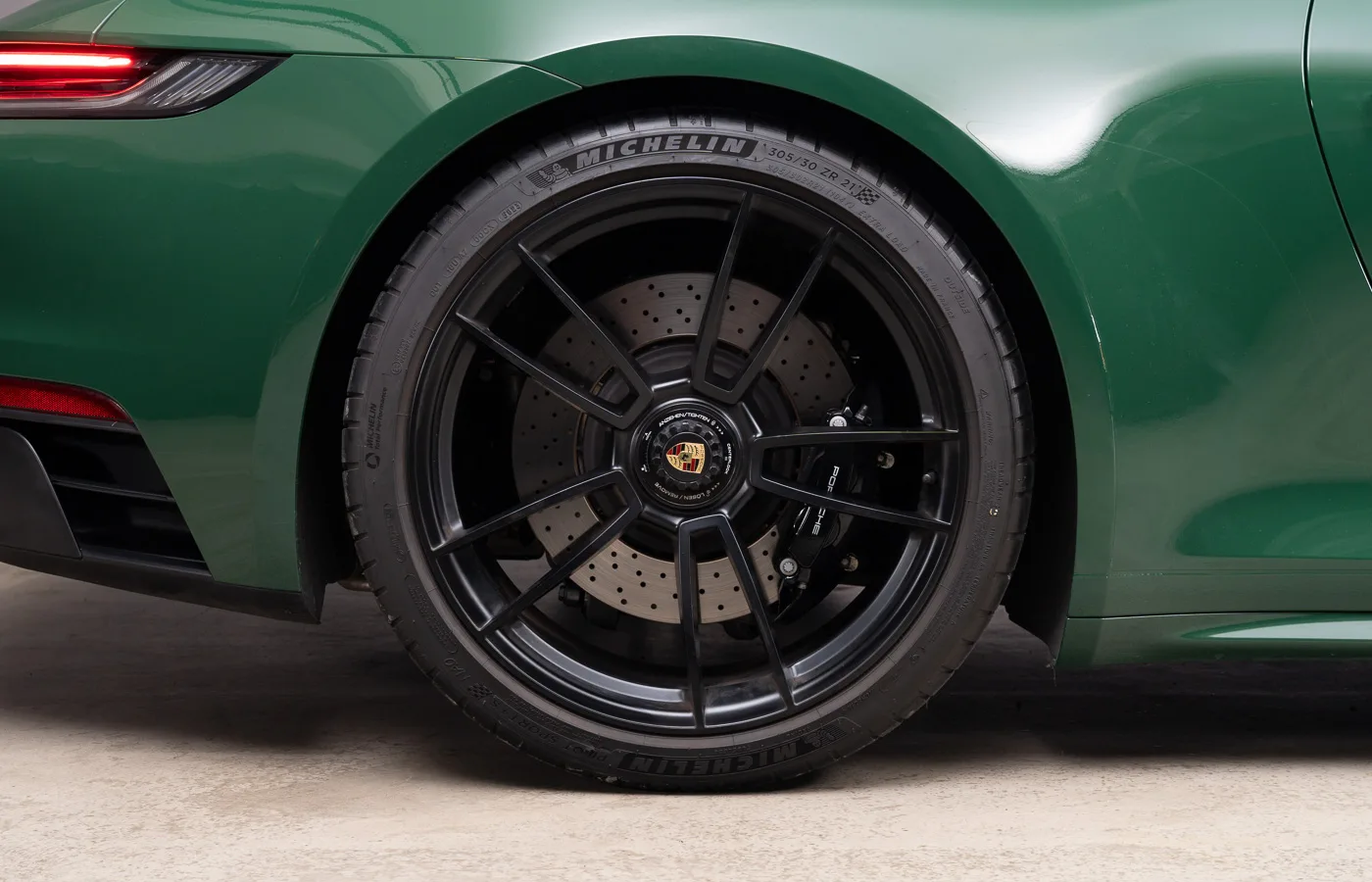 2024 Porsche 911 Targa 4 GTS 992.1, 15/30