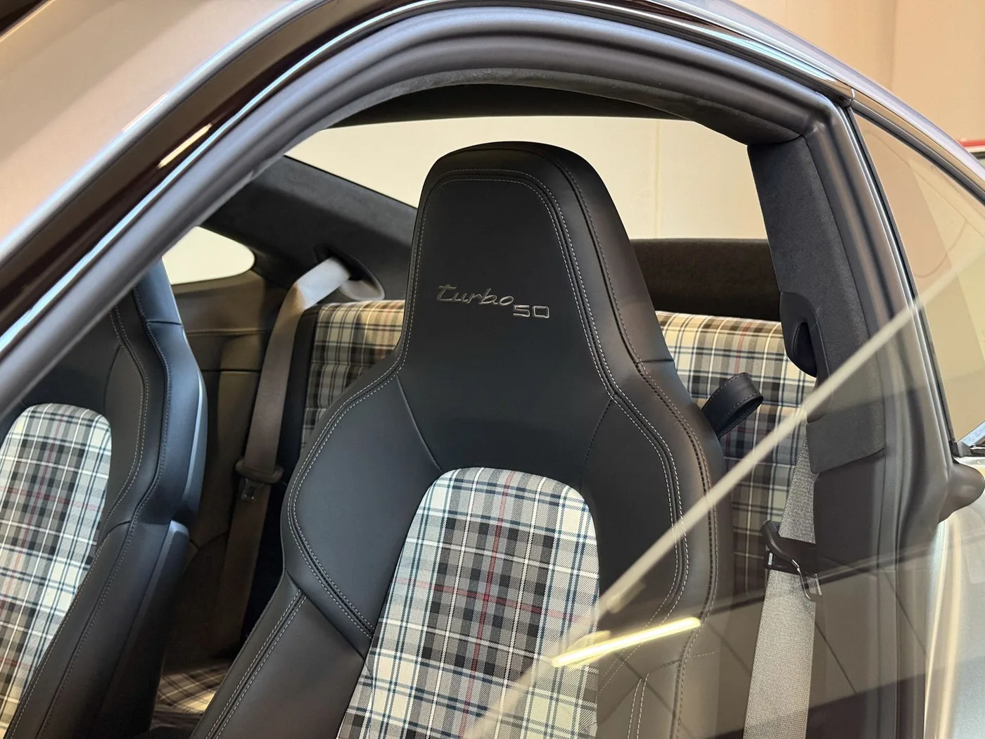 2024 Porsche 911 Turbo offered by a specialist dealer in Lucca, Italy, photo 8 of 18