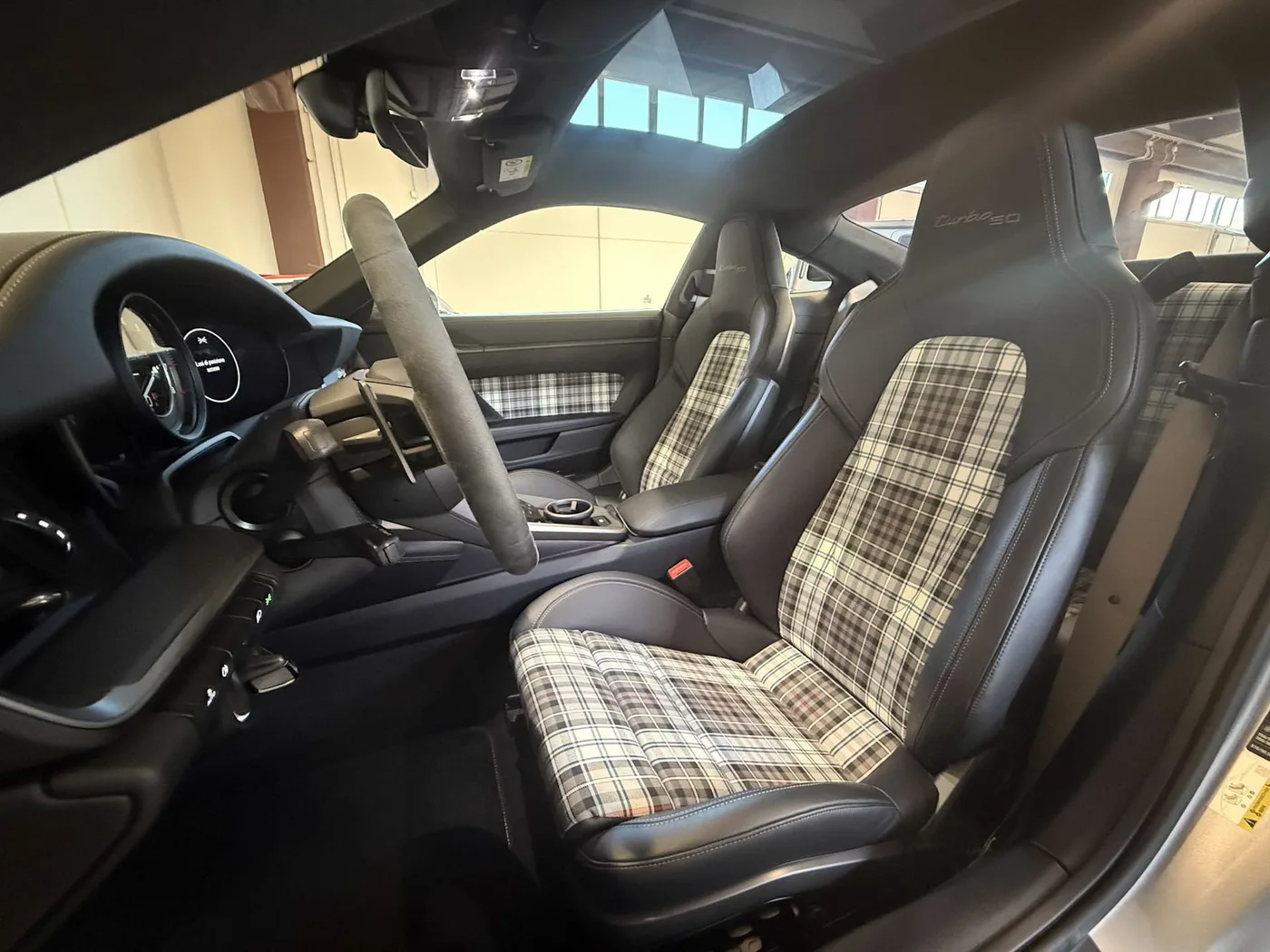 2024 Porsche 911 Turbo offered by a specialist dealer in Lucca, Italy, photo 11 of 18