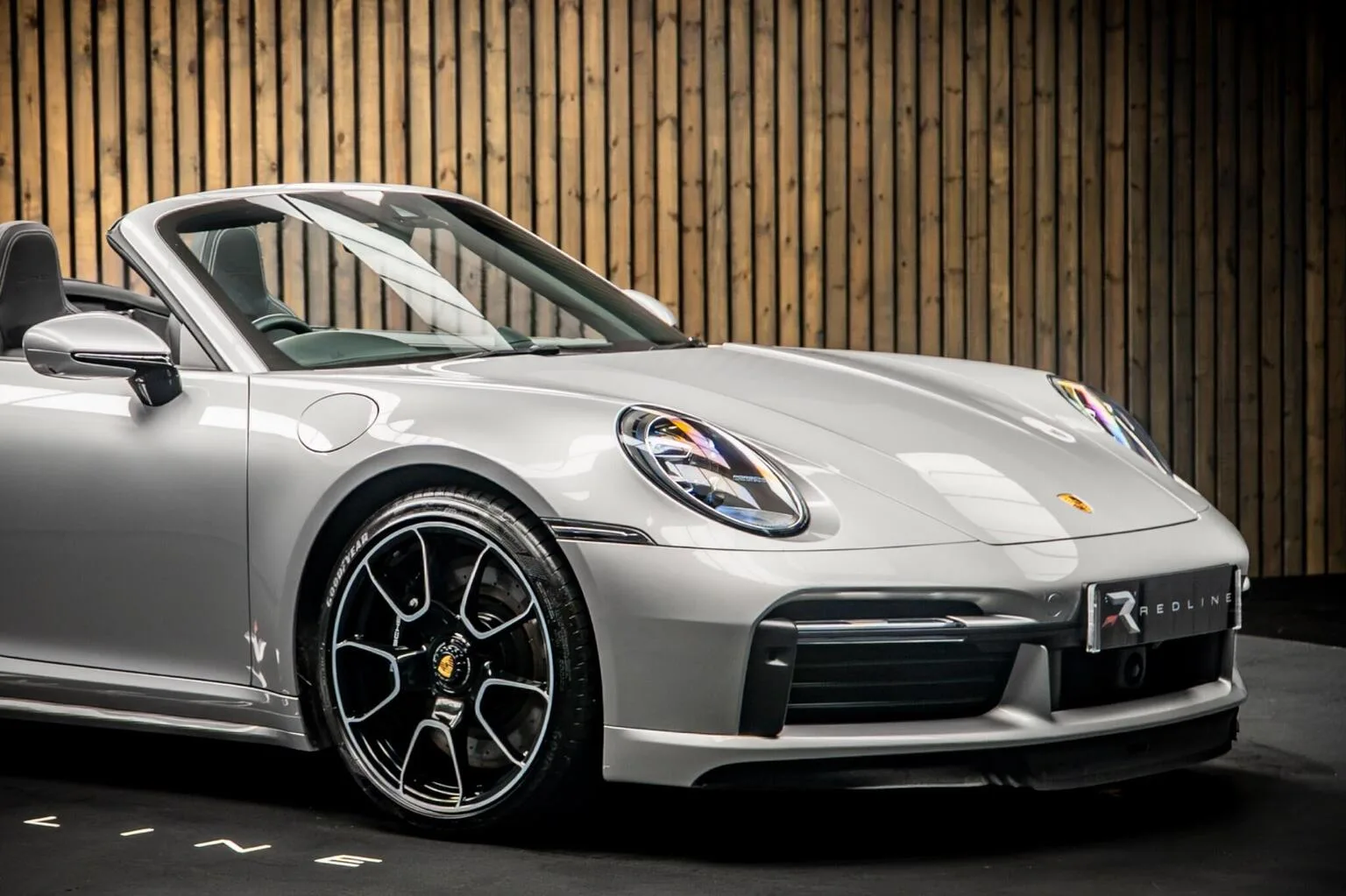 2024 Porsche 911 Turbo Cabriolet, 9/30
