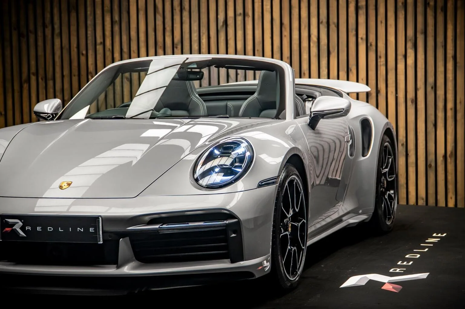 2024 Porsche 911 Turbo Cabriolet, 13/30