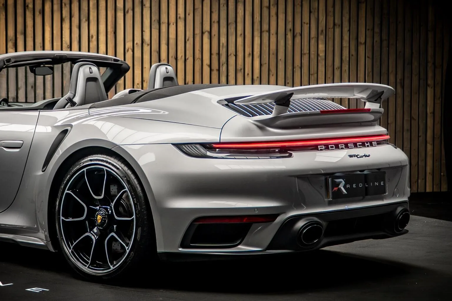 2024 Porsche 911 Turbo Cabriolet, 17/30