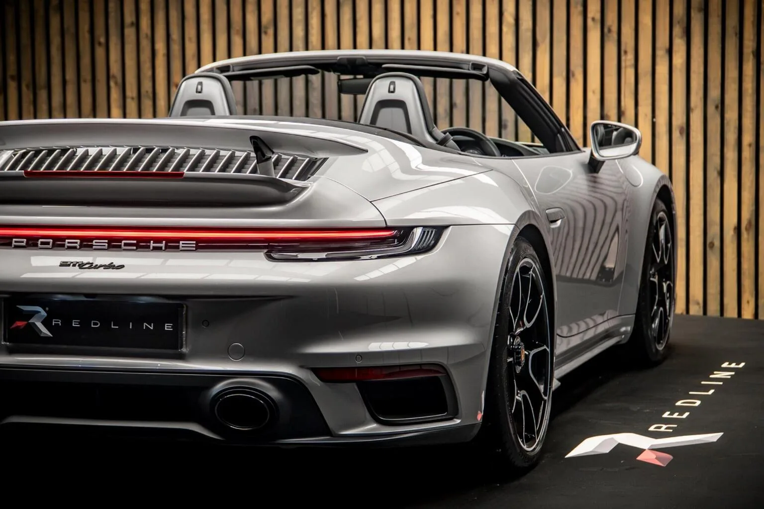 2024 Porsche 911 Turbo Cabriolet, 21/30