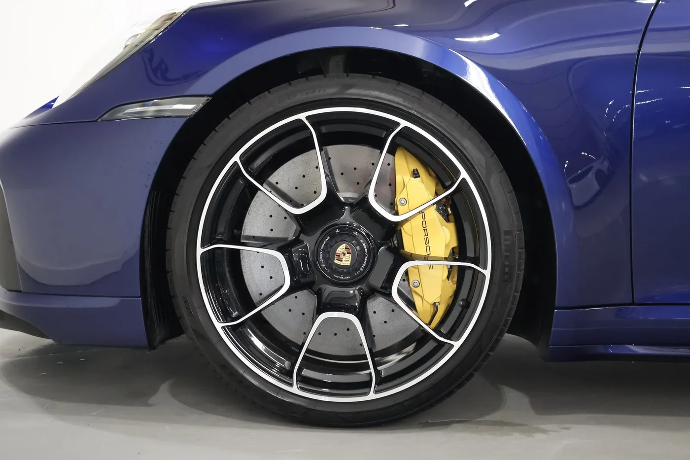 2024 Porsche 911 Turbo S proposée par un spécialiste de la supercar à Zibido San Giacomo, Italie, photo 6 sur 25