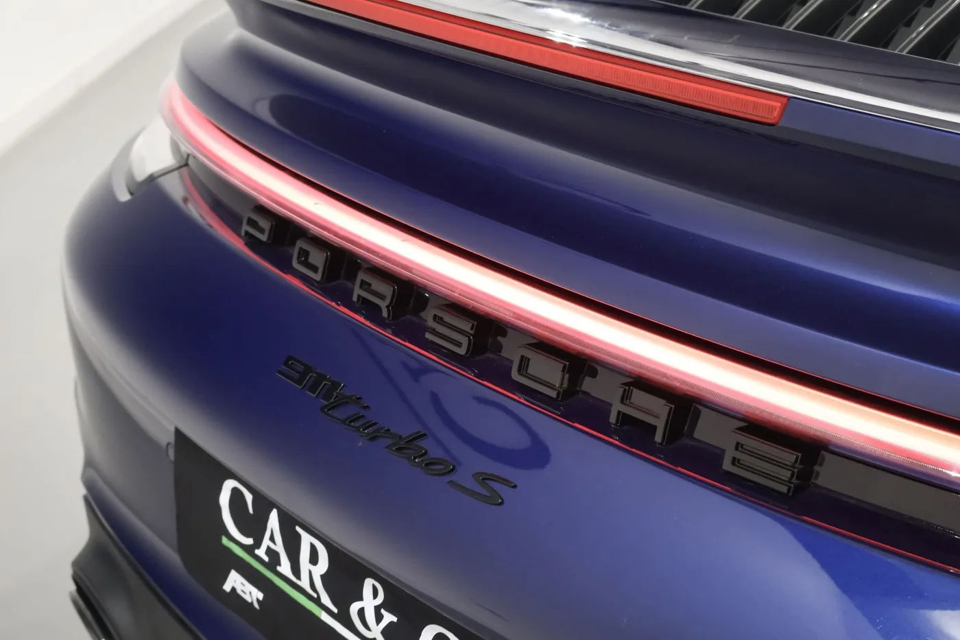 2024 Porsche 911 Turbo S proposée par un spécialiste de la supercar à Zibido San Giacomo, Italie, photo 12 sur 25