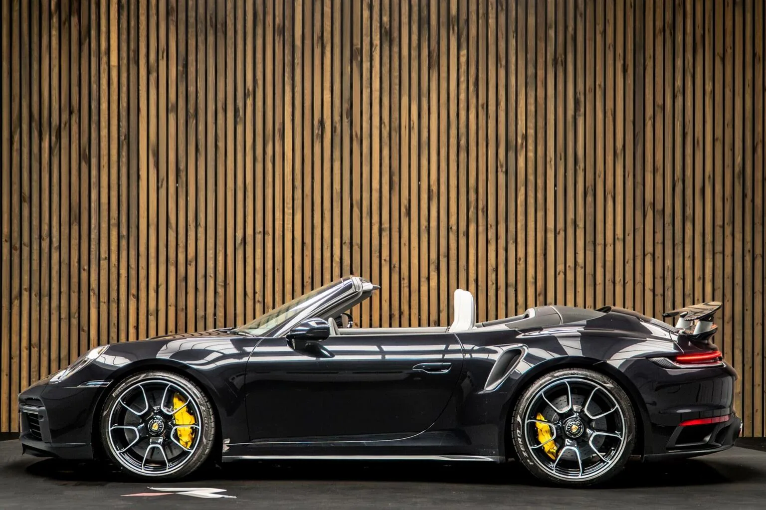 2024 Porsche 911 Turbo S Cabriolet, 7/30