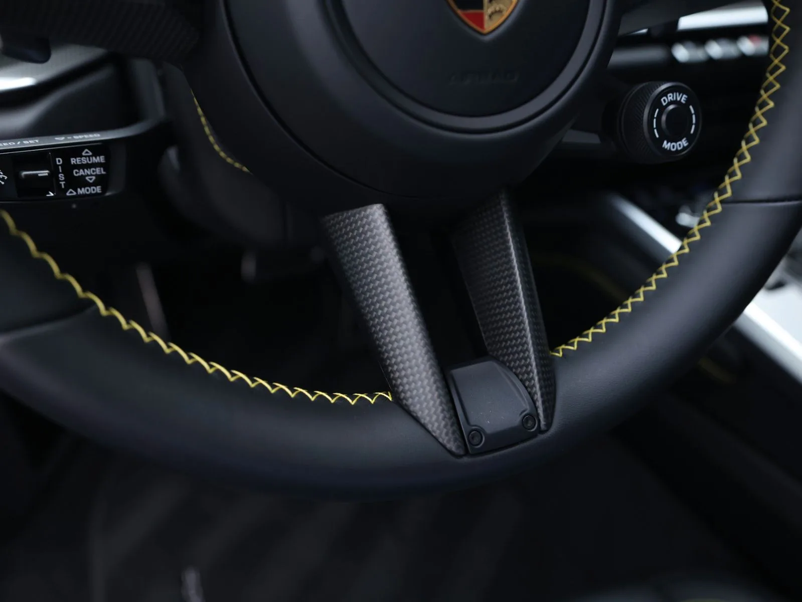 2024 Porsche 911 Turbo S 992, 18/30