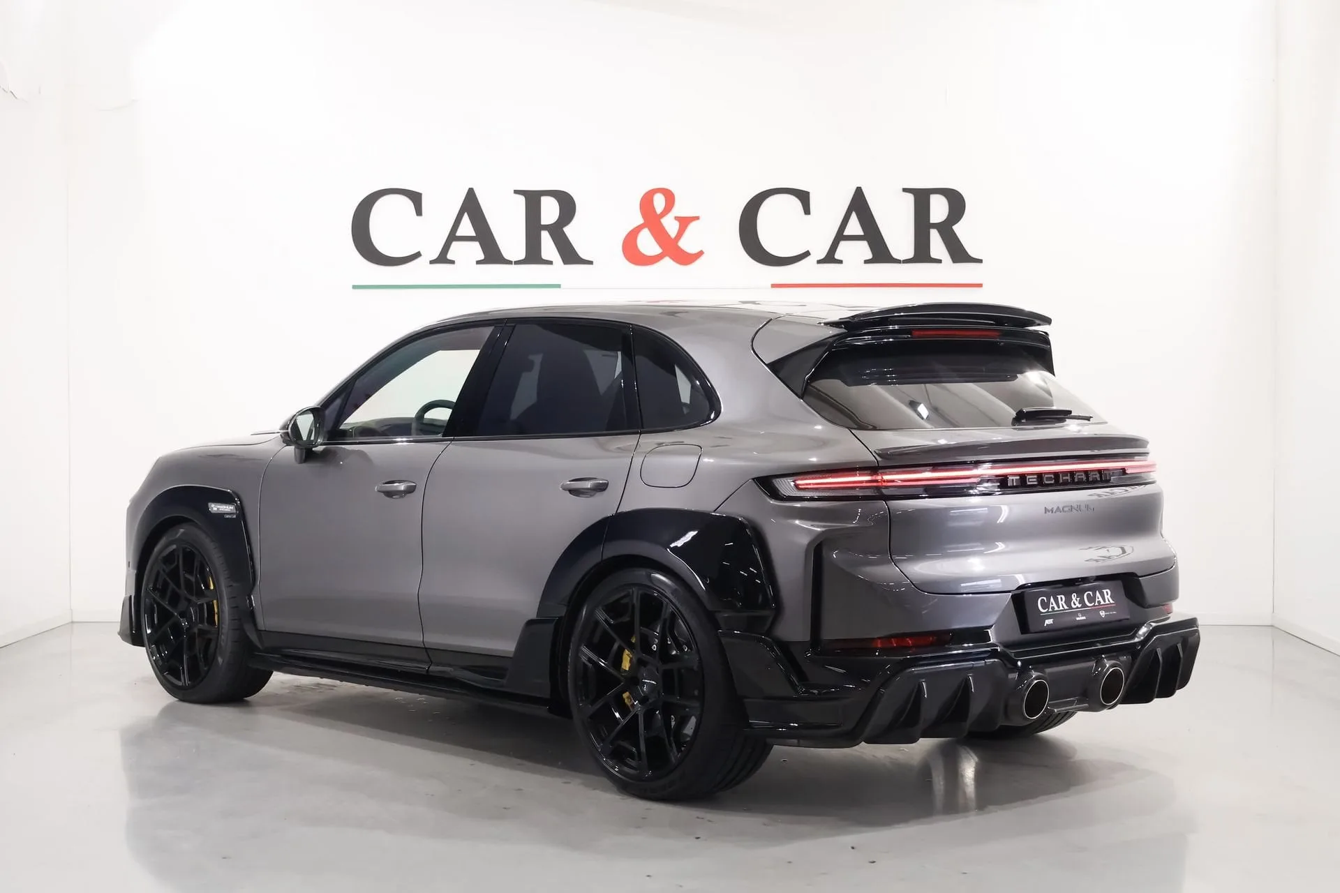 2024 Porsche Cayenne, 2/30