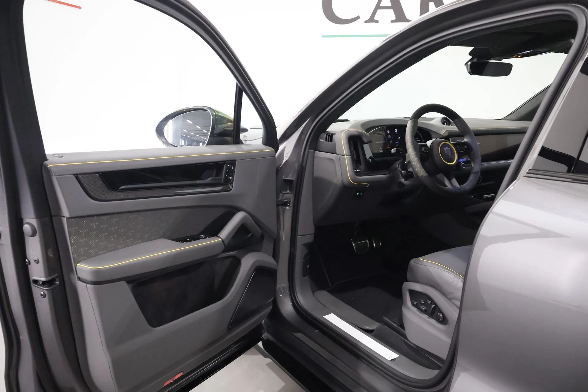 2024 Porsche Cayenne, 29/30