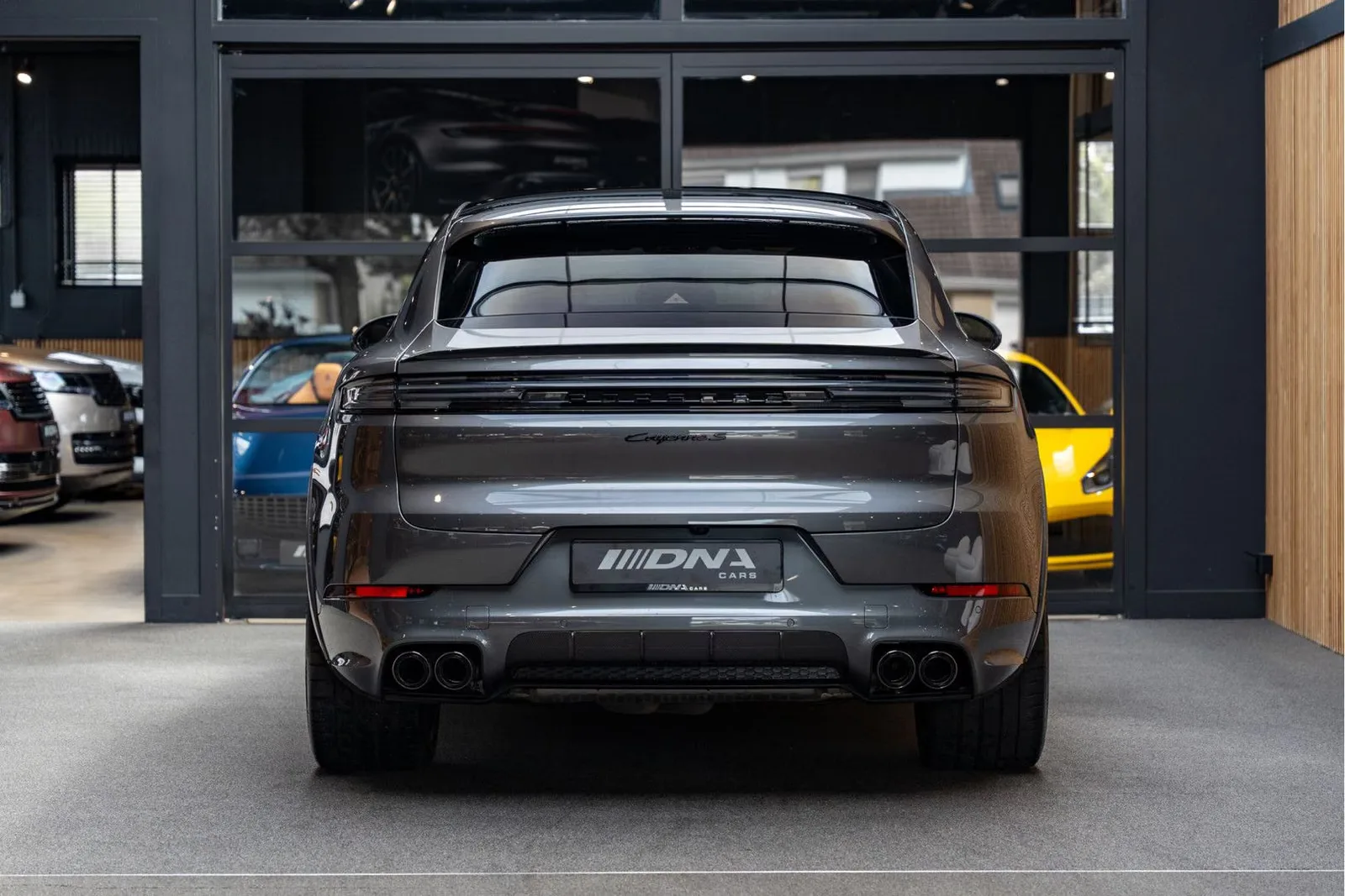 2024 Porsche Cayenne Coupé S E-Hybrid, 3/30