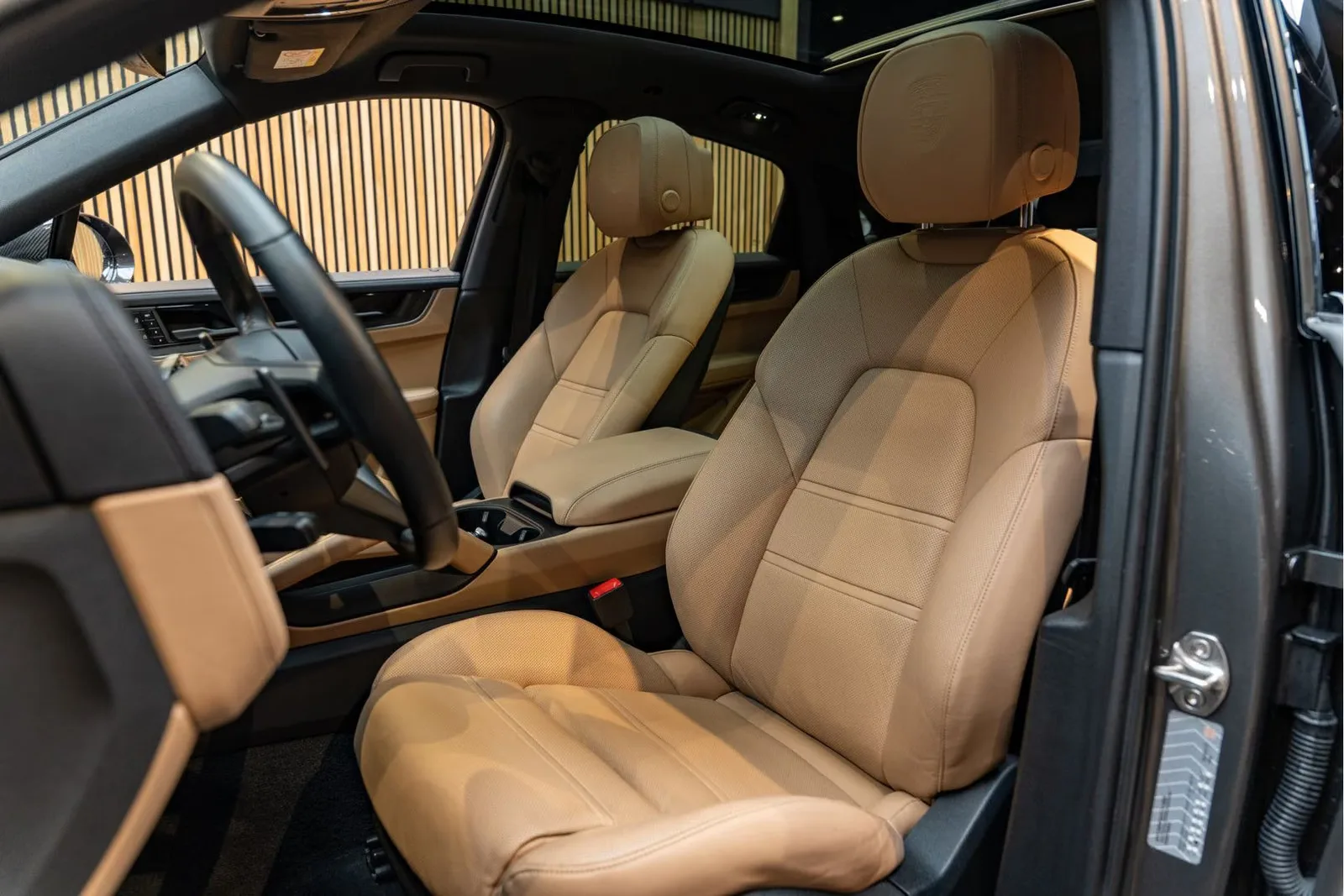 2024 Porsche Cayenne Coupé S E-Hybrid, 7/30