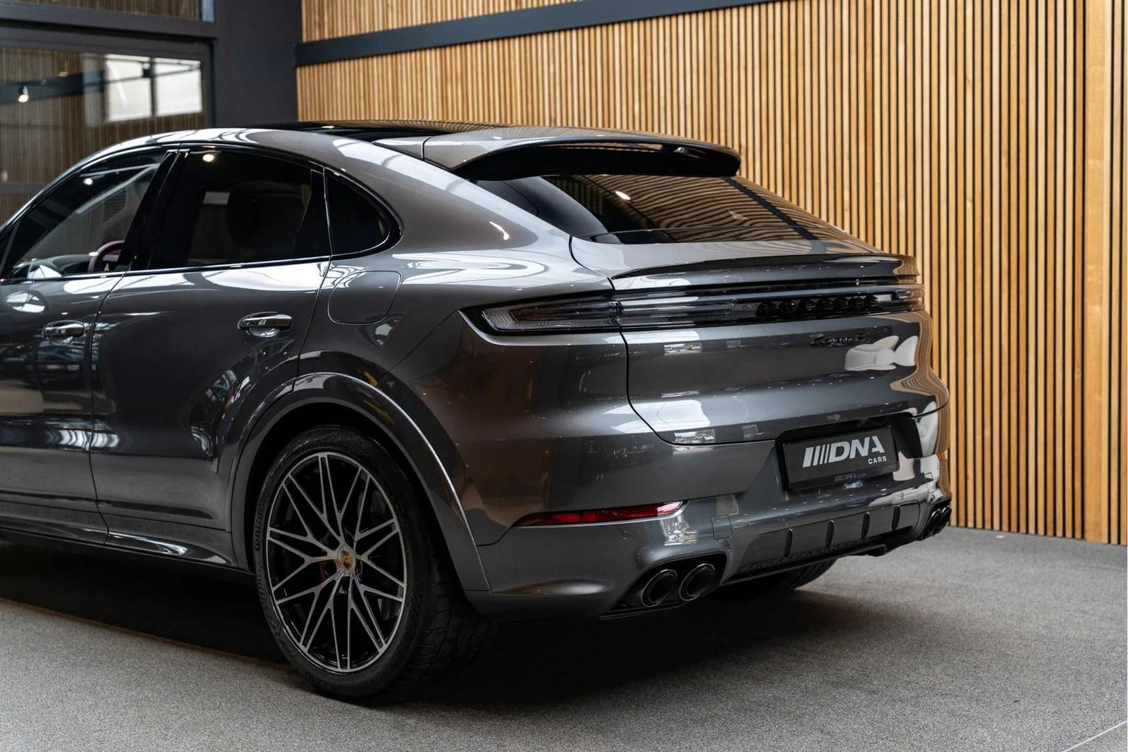 2024 Porsche Cayenne Coupé S E-Hybrid, 10/30