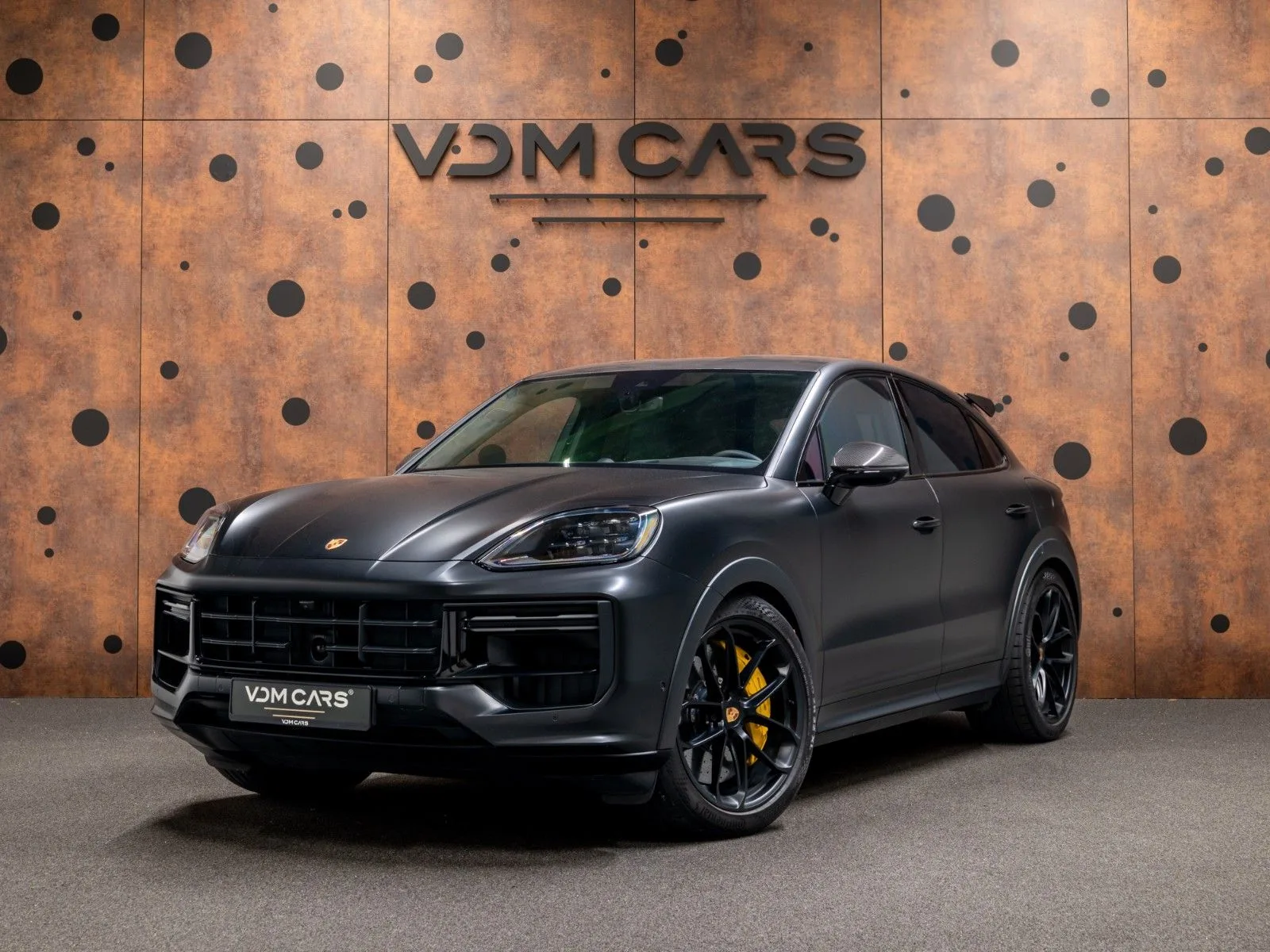 2024 Porsche Cayenne angeboten von einem Supersportwagenhändler in Gronau, Deutschland, Hauptfoto