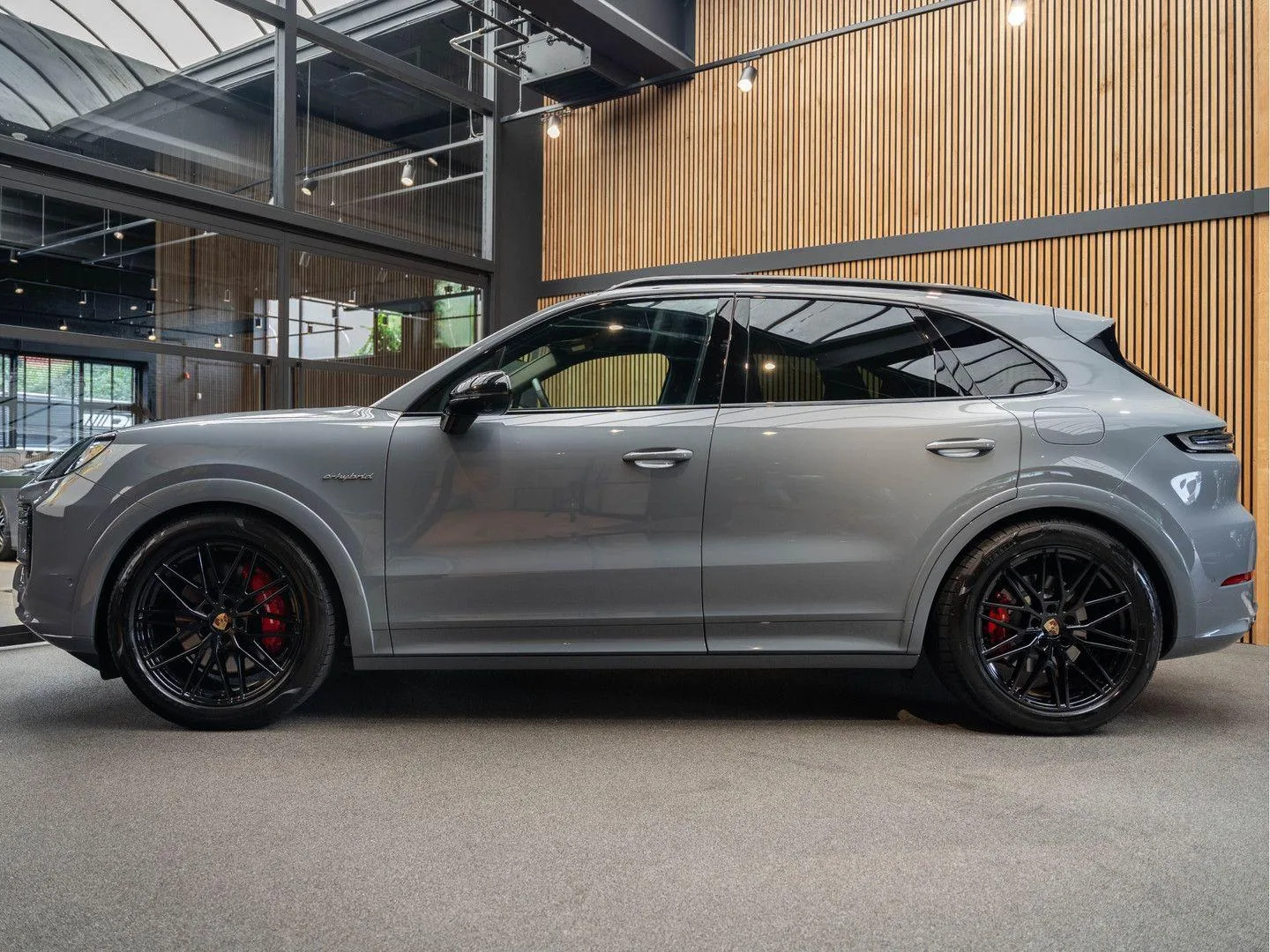 2024 Porsche Cayenne E-Hybrid, 3/30