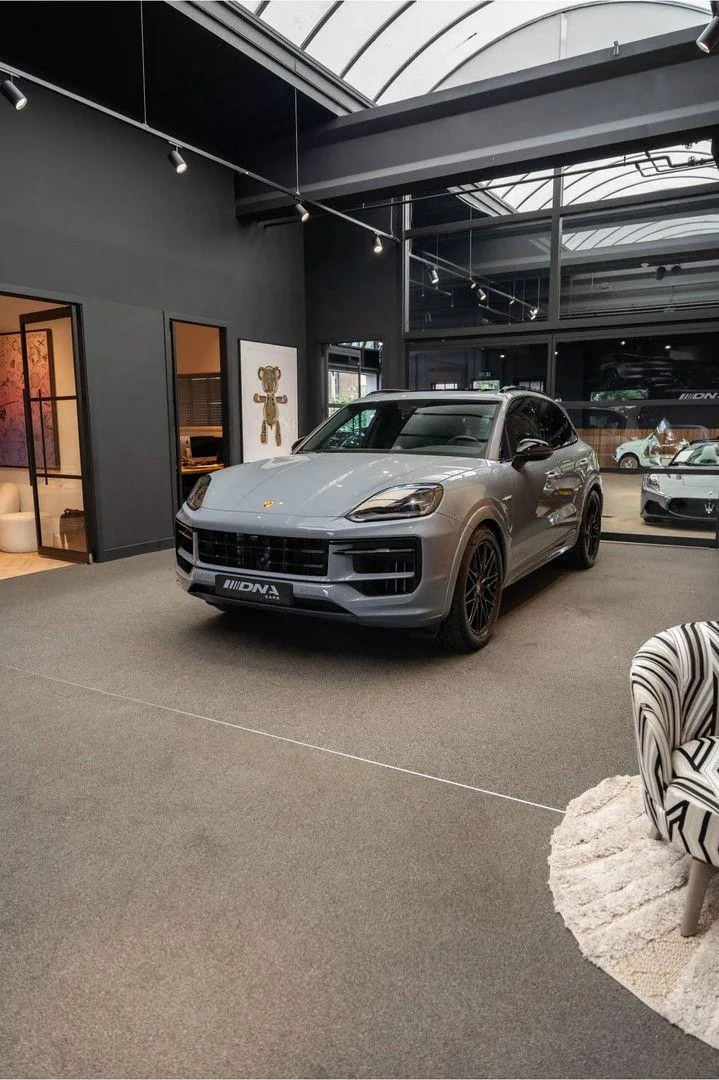 2024 Porsche Cayenne E-Hybrid, 15/30