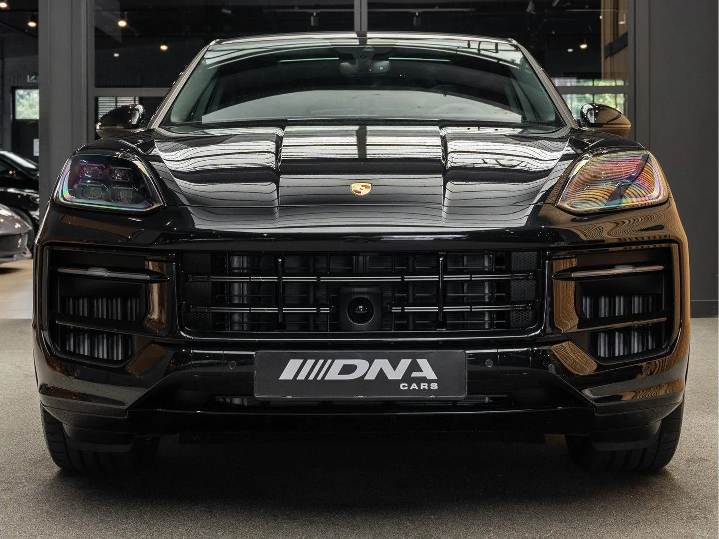 2024 Porsche Cayenne E-Hybrid Coupé, 2/30