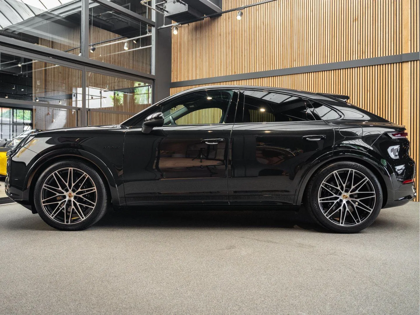2024 Porsche Cayenne E-Hybrid Coupé, 3/30