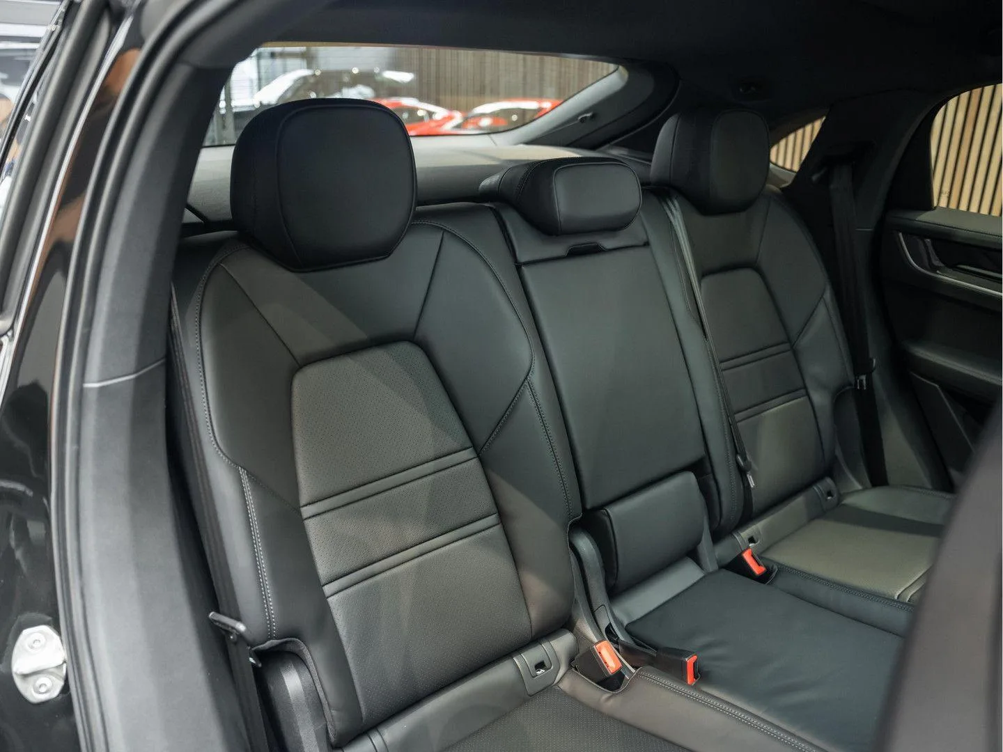 2024 Porsche Cayenne E-Hybrid Coupé, 11/30