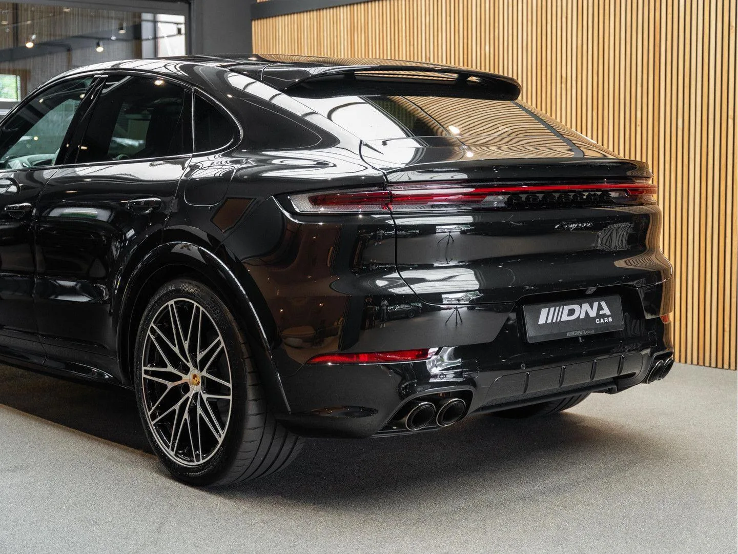 2024 Porsche Cayenne E-Hybrid Coupé, 14/30