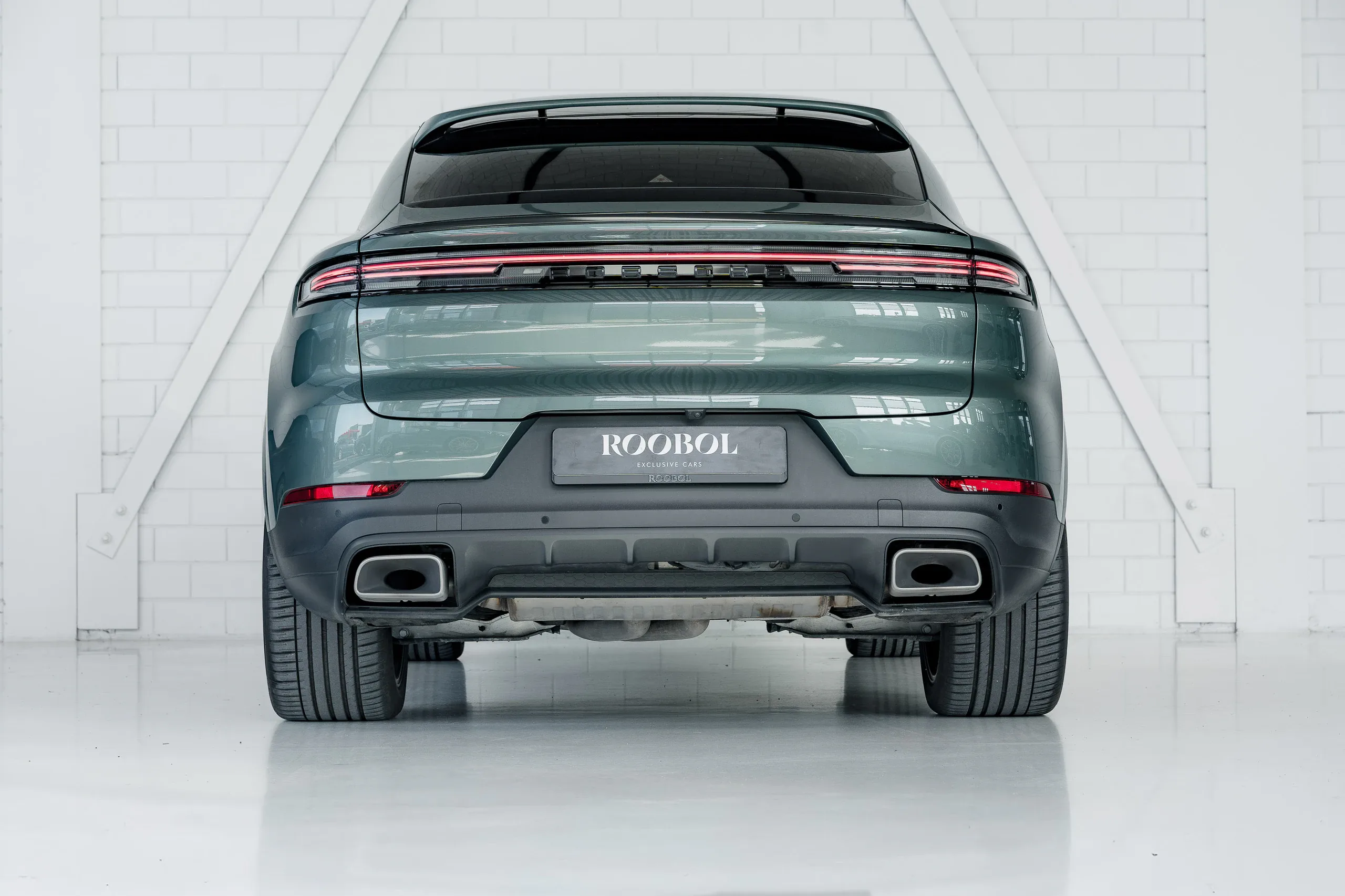 2024 Porsche Cayenne E-Hybrid Coupé, 4/30