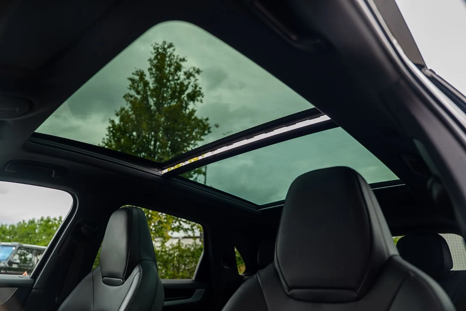 2024 Porsche Cayenne E-Hybrid, 22/30