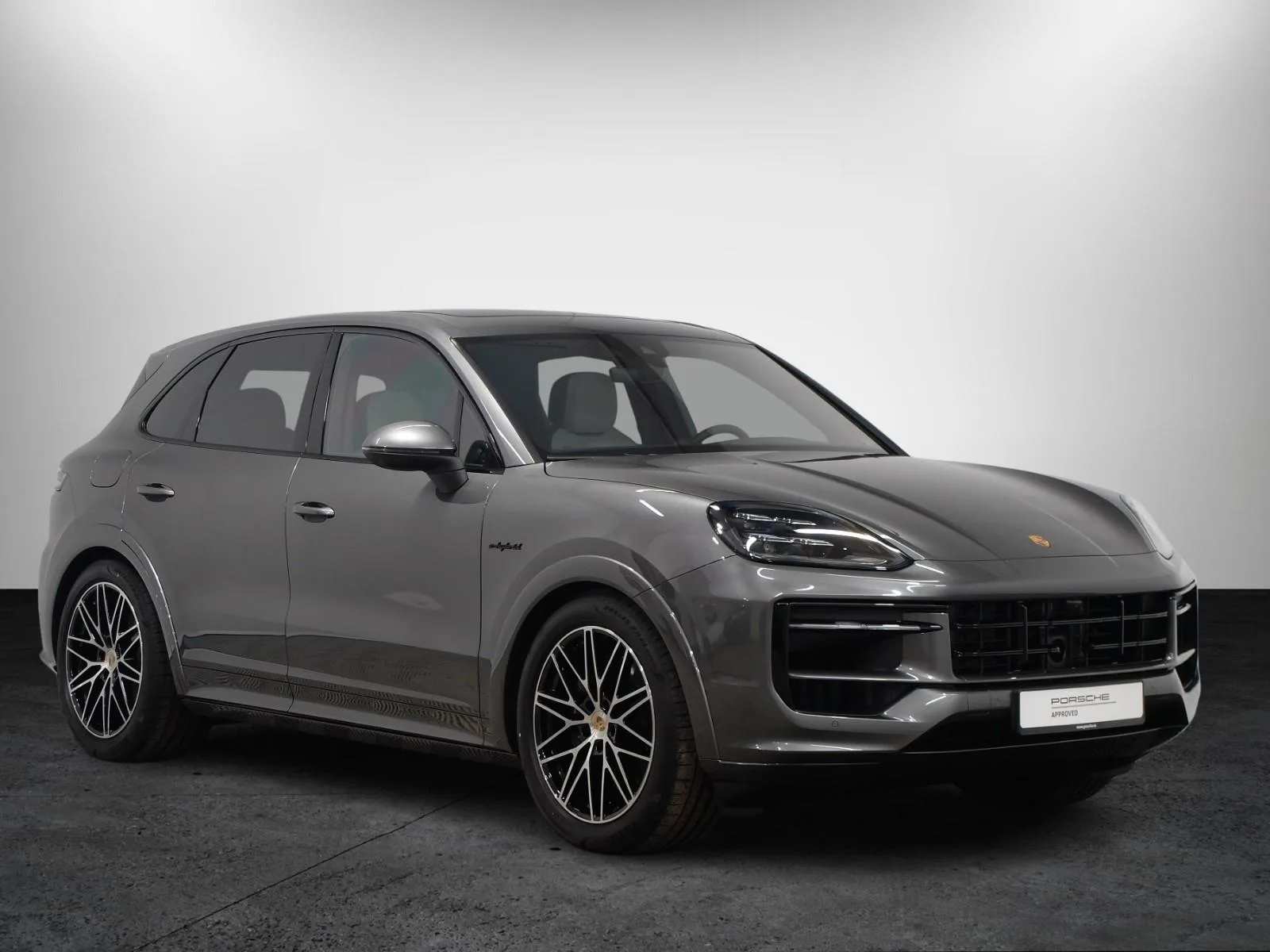 2024 Porsche Cayenne E-Hybrid, 3/26