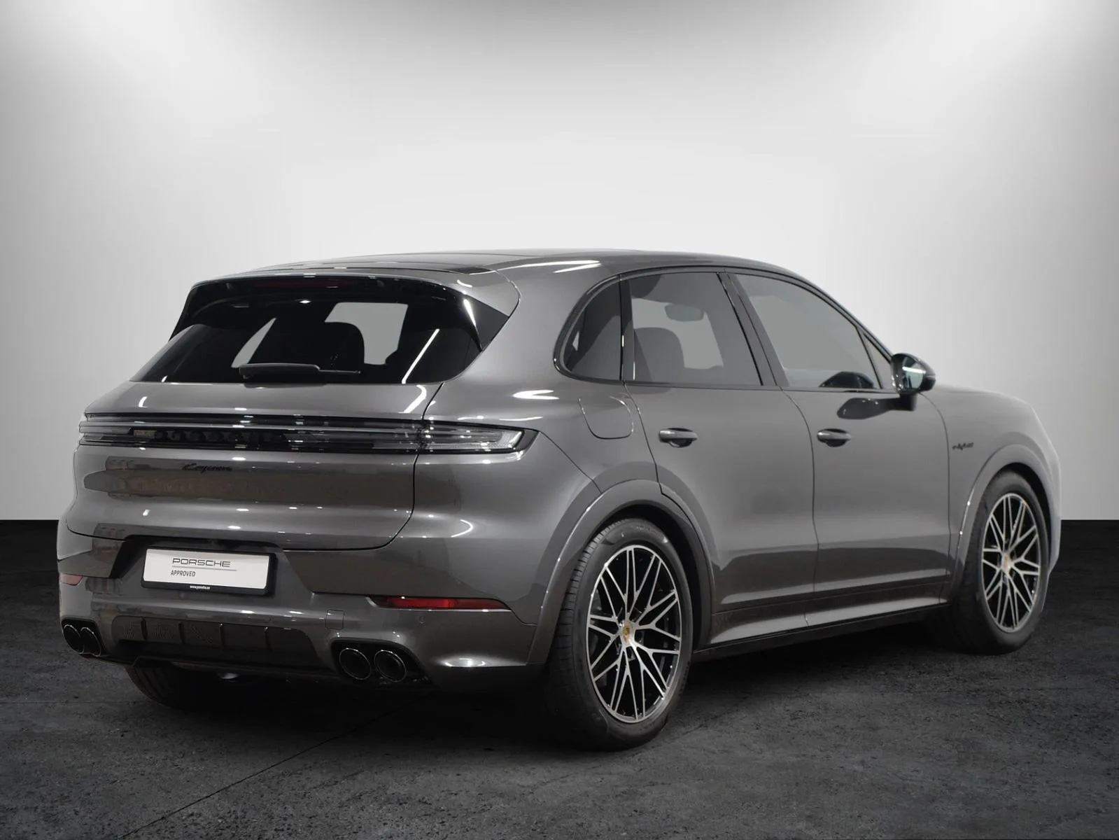 2024 Porsche Cayenne E-Hybrid, 4/26