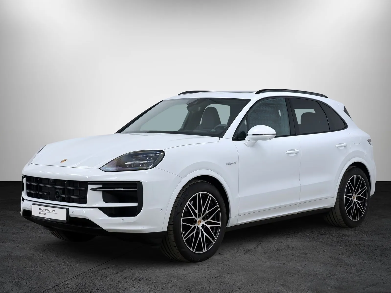 2024 Porsche Cayenne E-Hybrid angeboten von einem Fachhändler in Tallinn, Estland, Hauptfoto