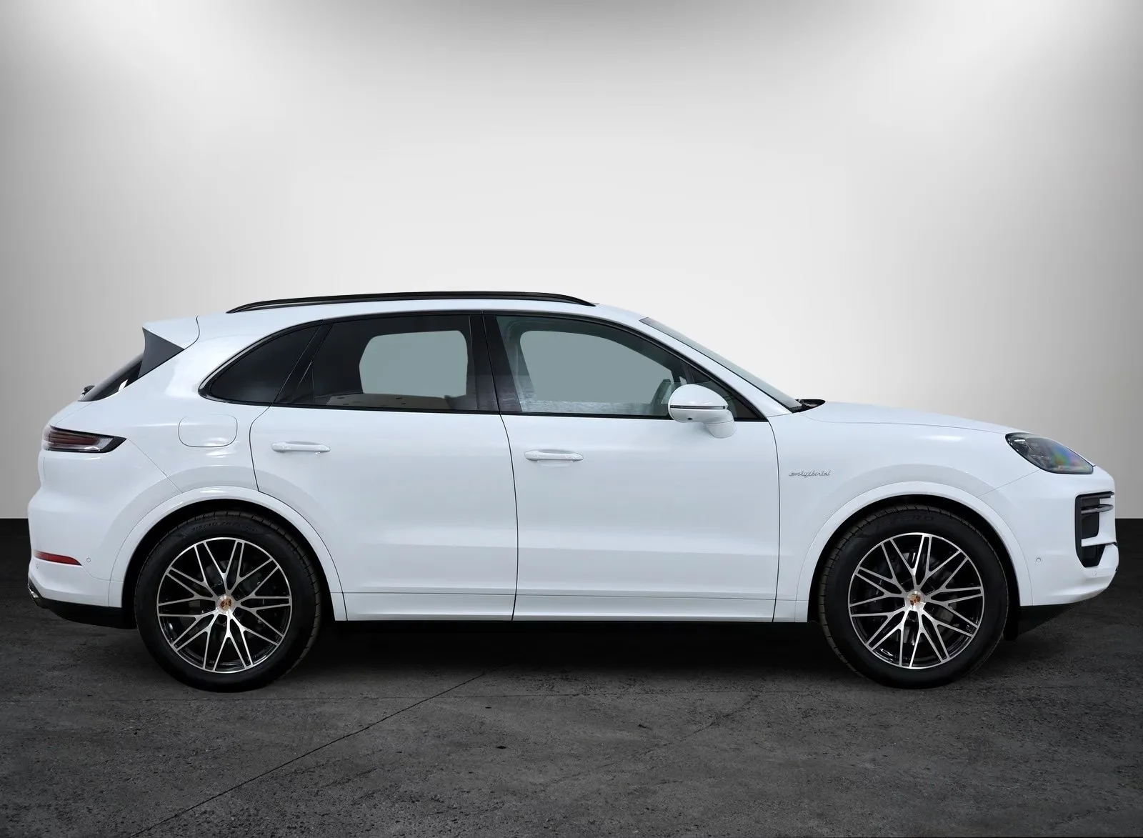 2024 Porsche Cayenne E-Hybrid, 8/29