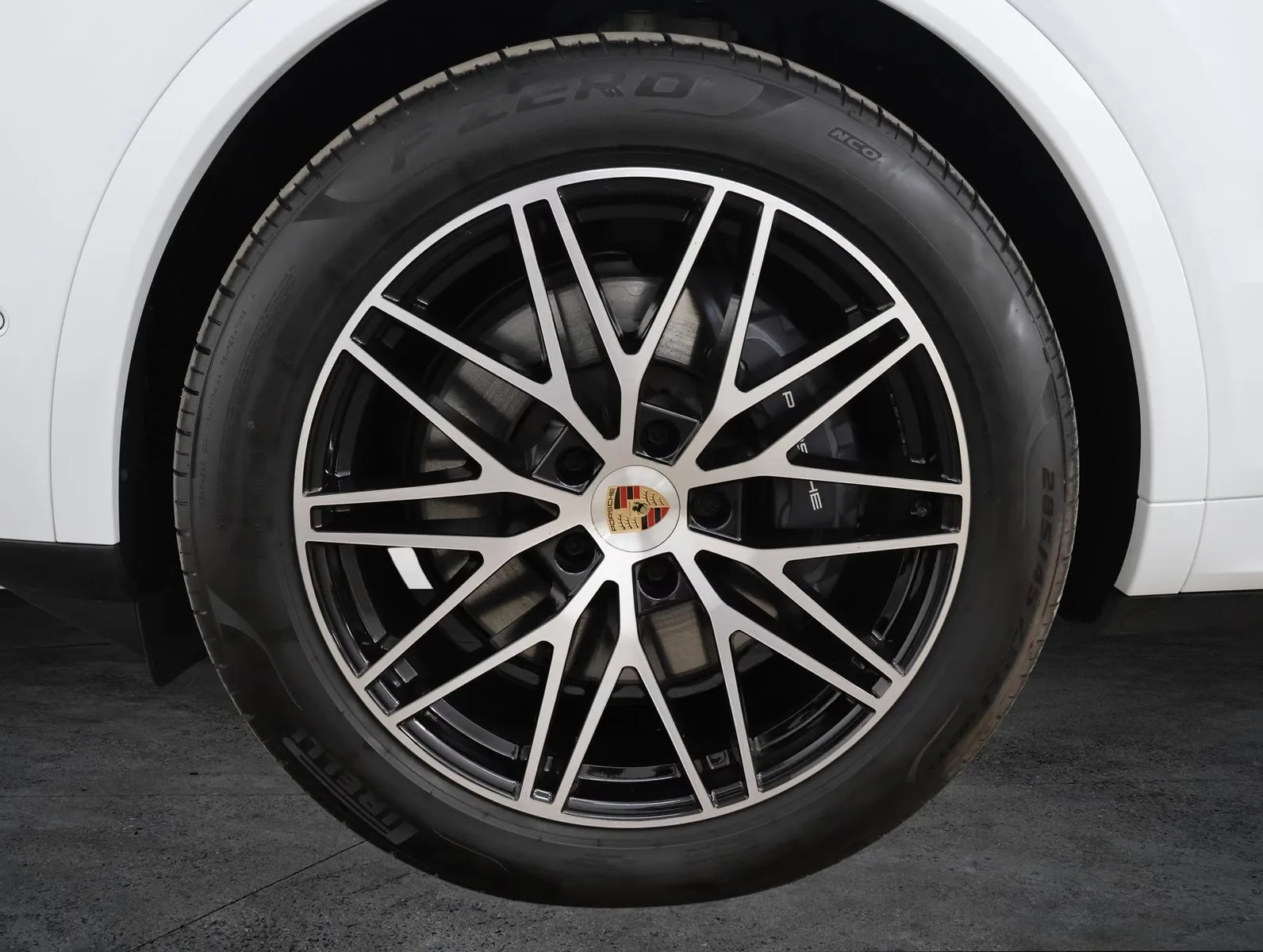 2024 Porsche Cayenne E-Hybrid, 29/29