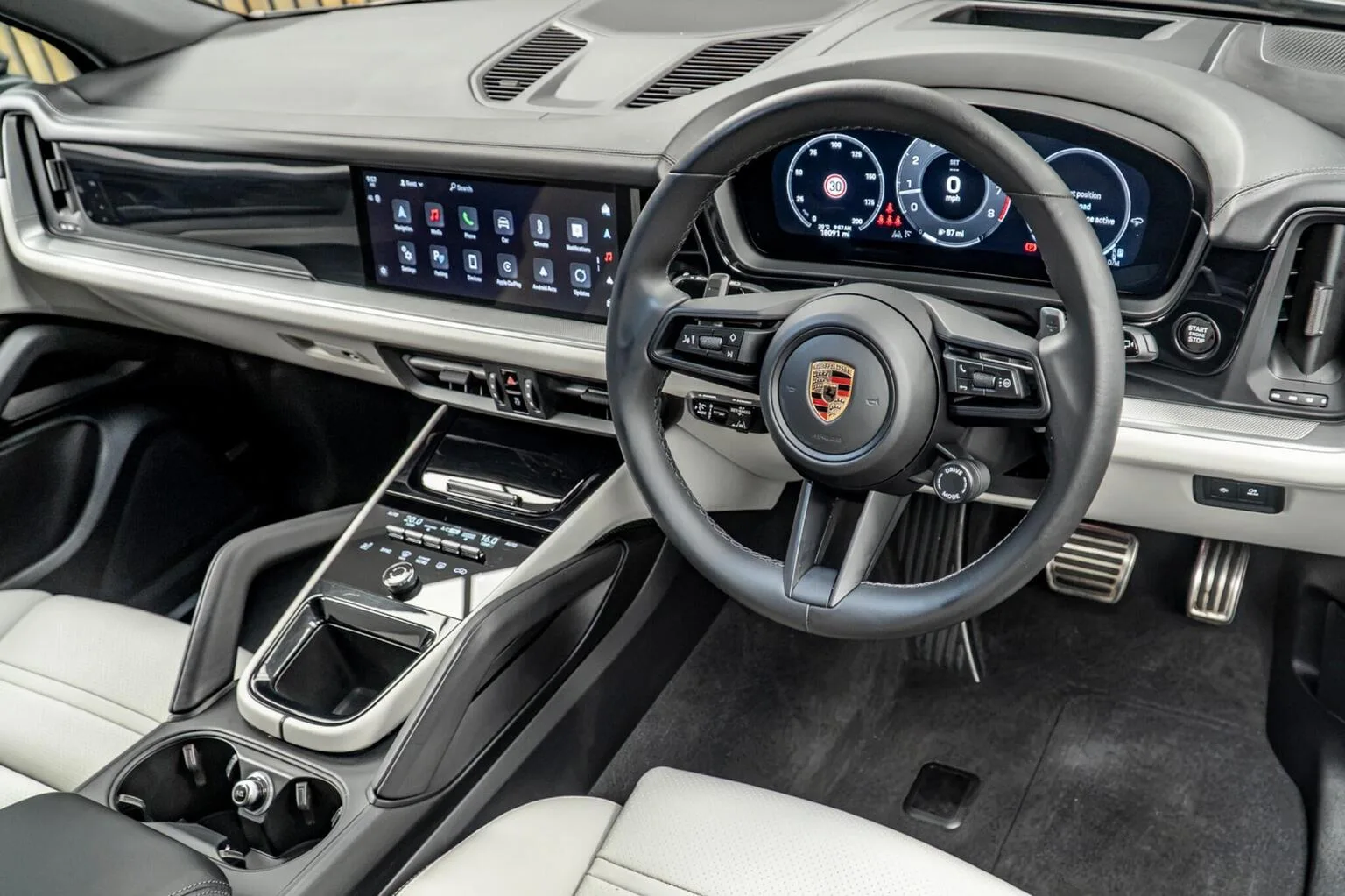 2024 Porsche Cayenne S, 22/30