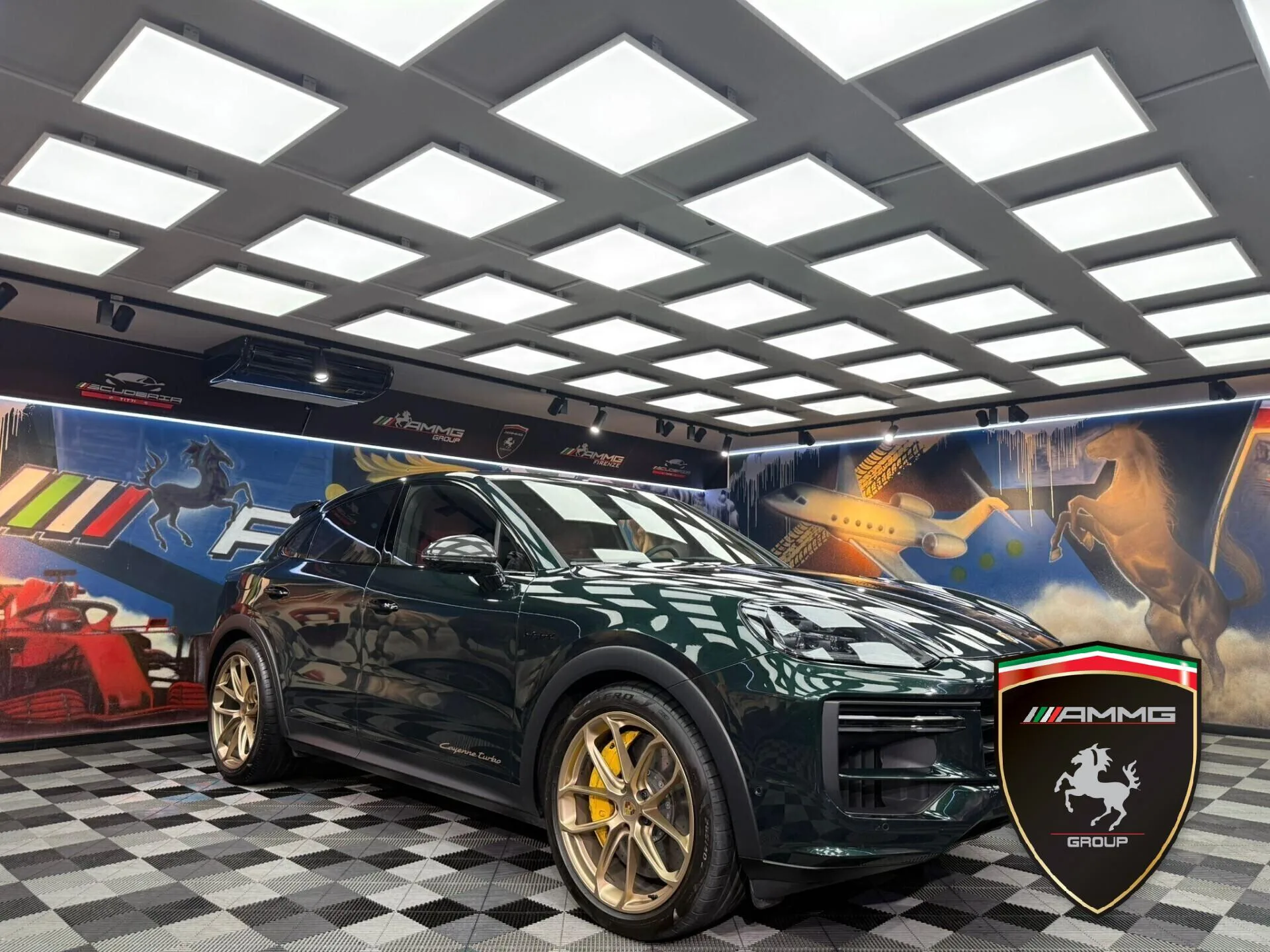 2024 Porsche Cayenne Turbo E-Hybrid Coupé GT Package, 3/15