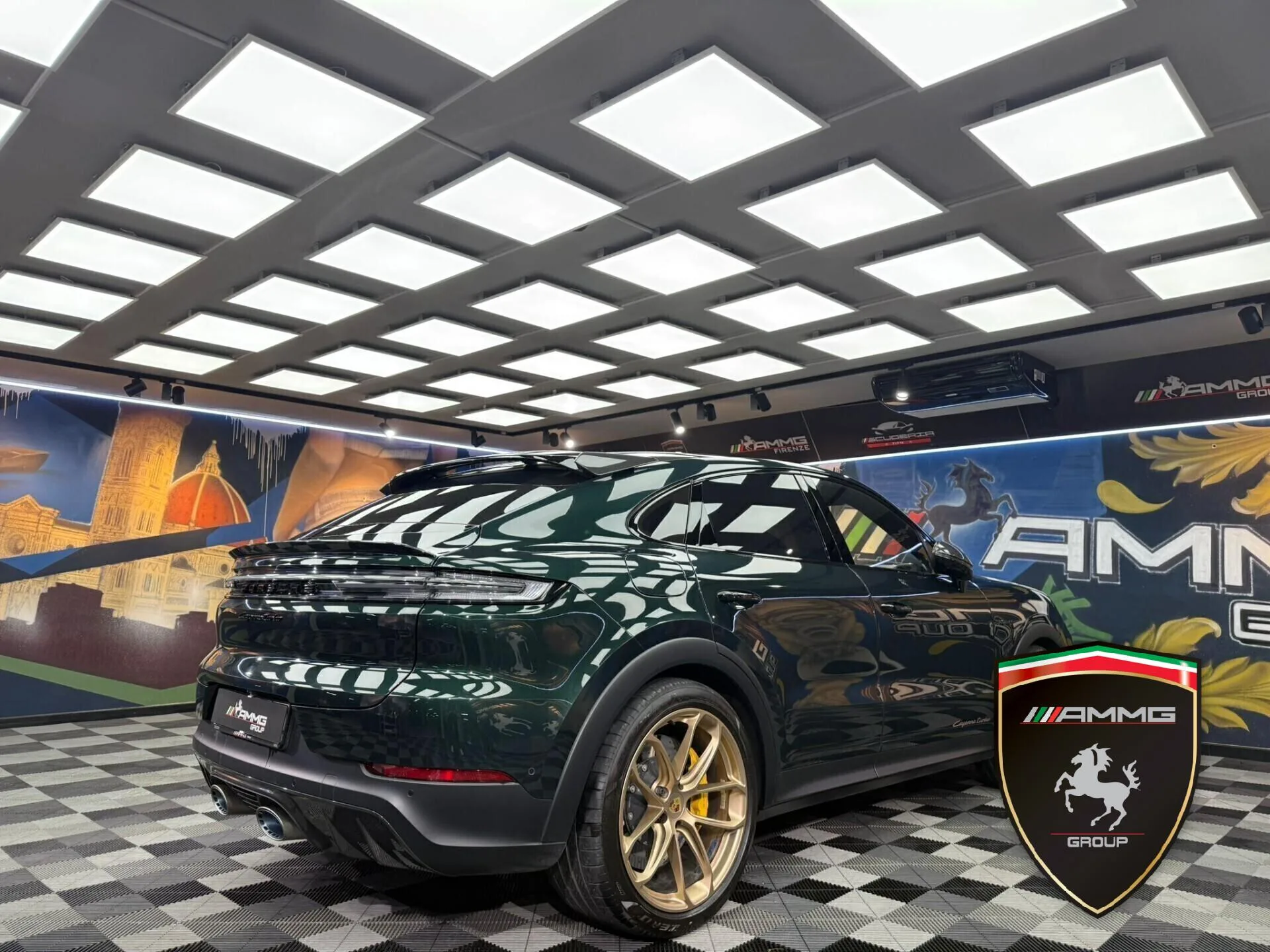 2024 Porsche Cayenne Turbo E-Hybrid Coupé GT Package, 5/15