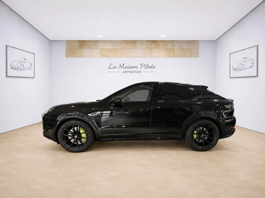 2024 Porsche Cayenne Turbo E-Hybrid Coupé, 2/22