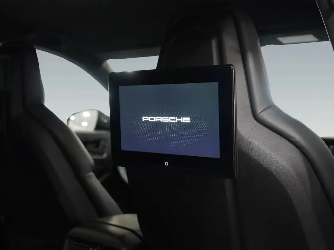 2024 Porsche Cayenne Turbo E-Hybrid Coupé, 14/22