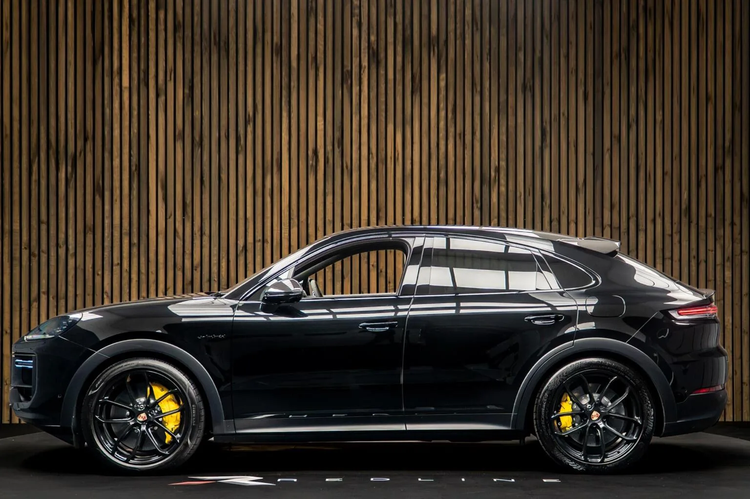 2024 Porsche Cayenne Turbo E-Hybrid Coupé, 7/30