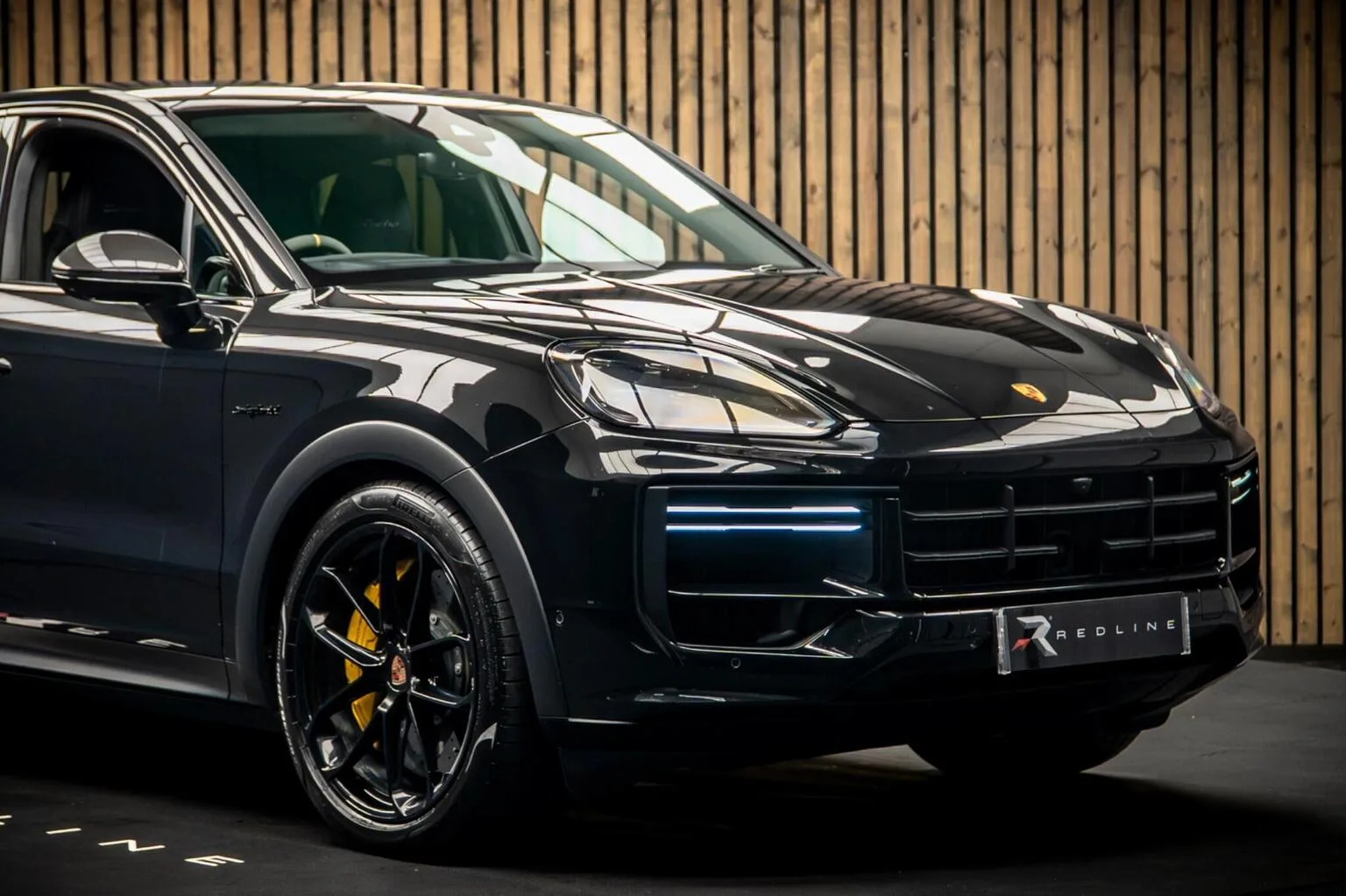 2024 Porsche Cayenne Turbo E-Hybrid Coupé, 11/30