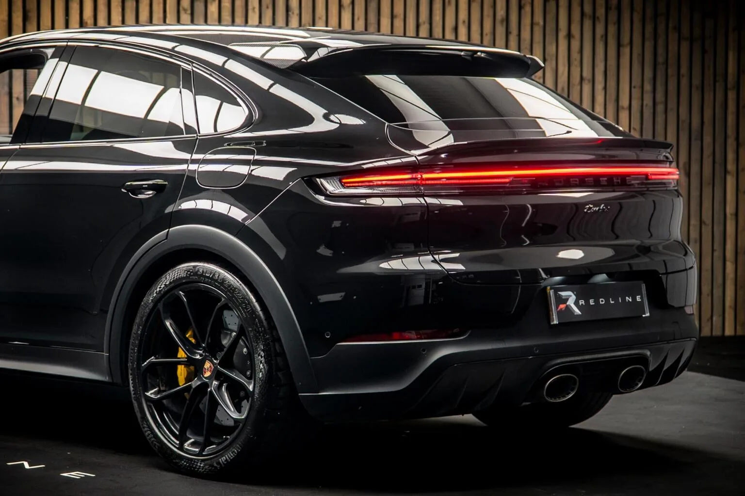 2024 Porsche Cayenne Turbo E-Hybrid Coupé, 16/30