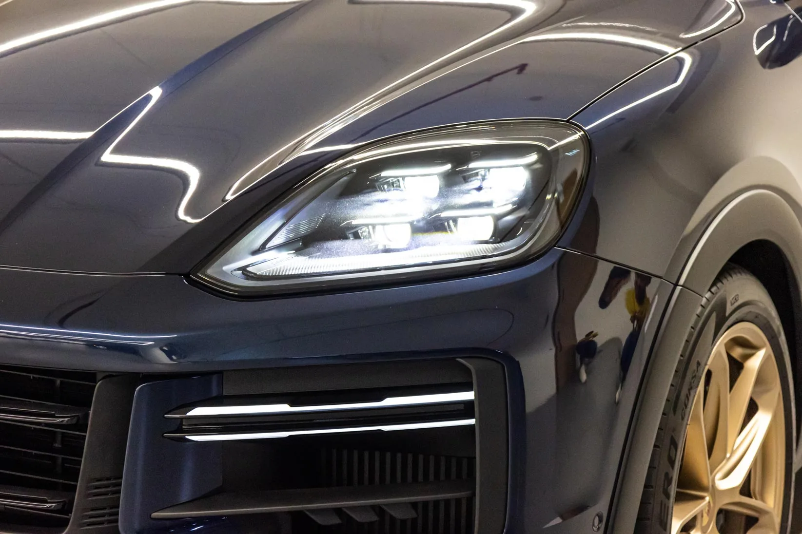 2024 Porsche Cayenne Turbo GT, 4/23