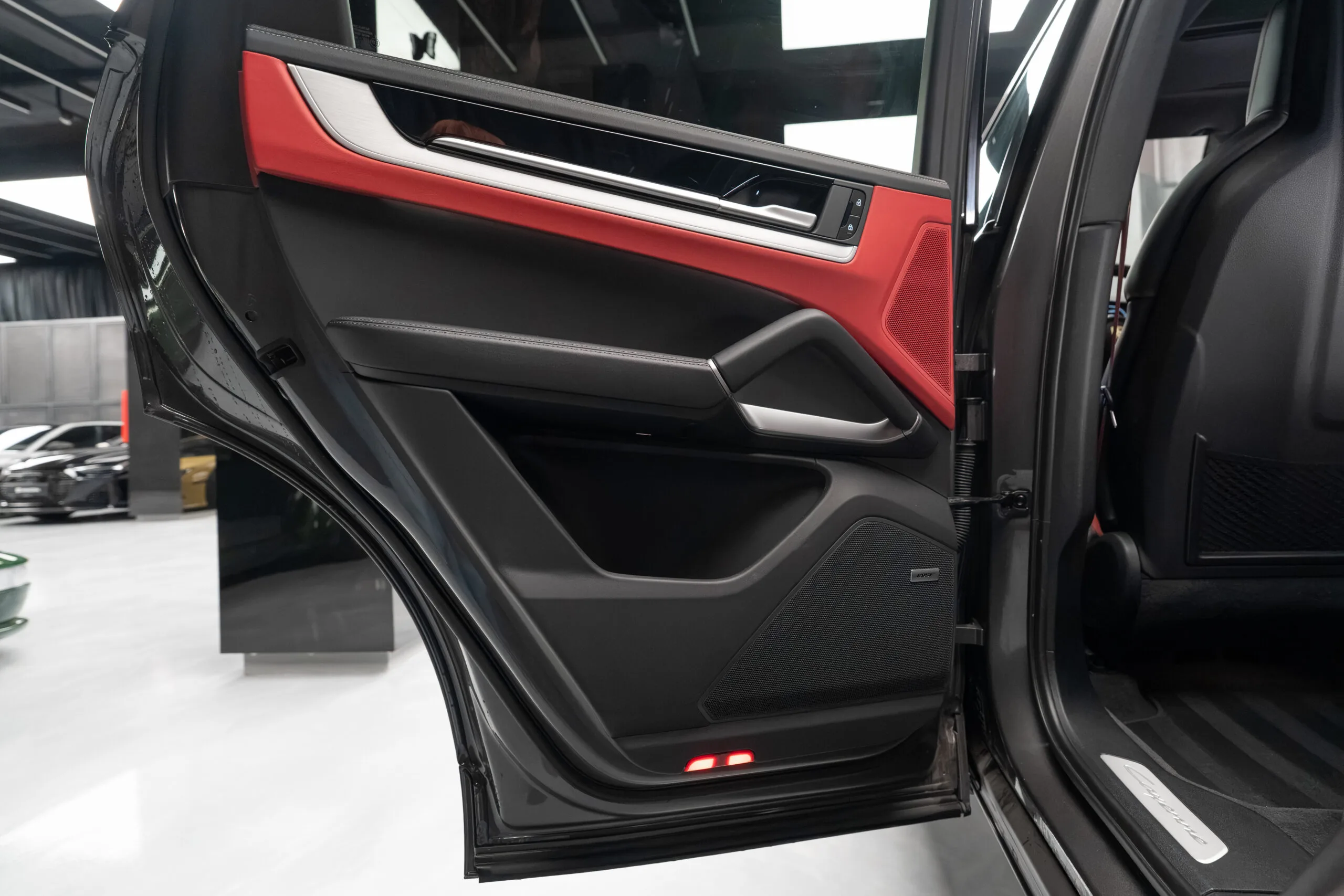 2024 Porsche Cayenne, 28/30