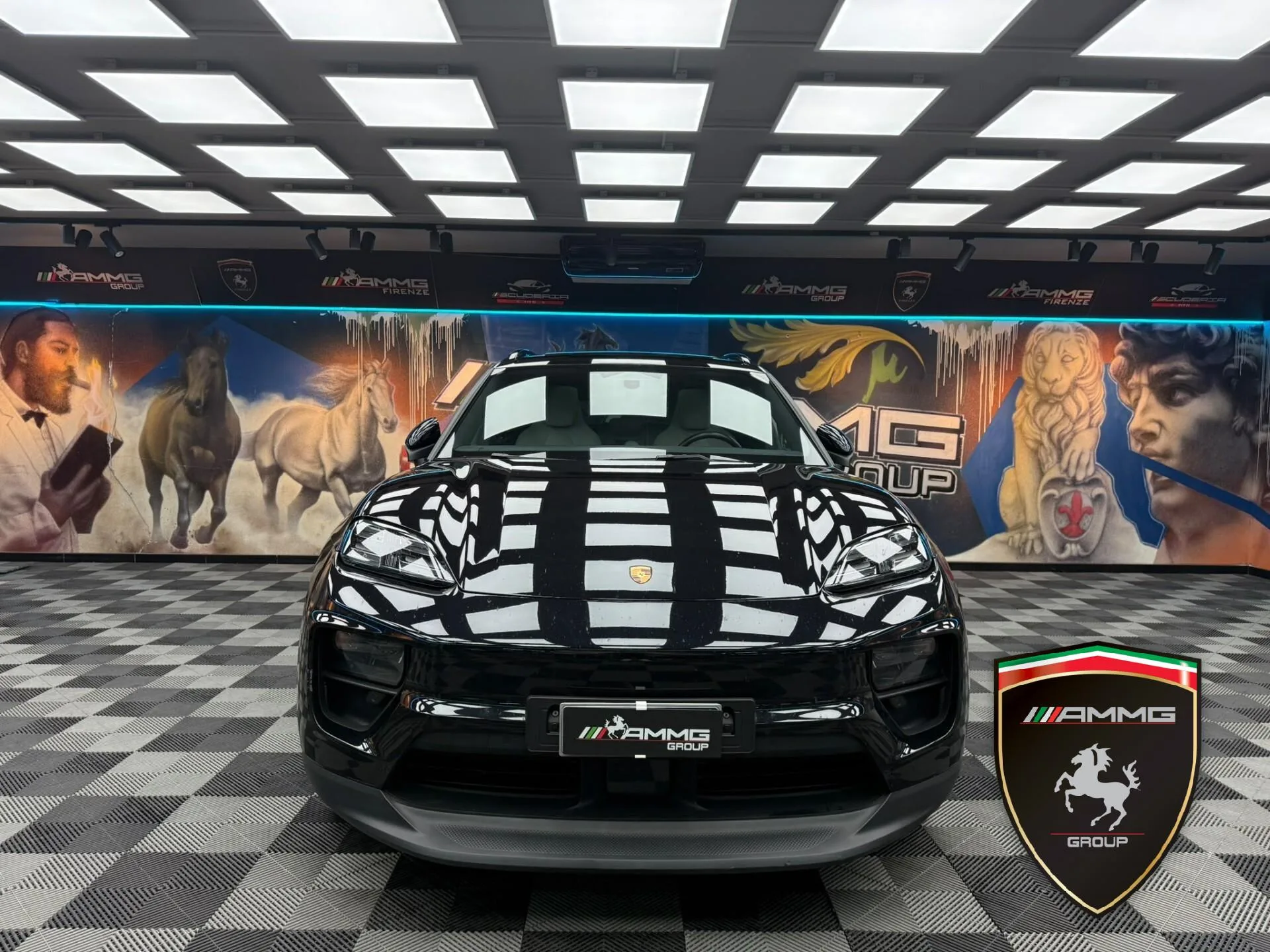 2024 Porsche Macan 4S Electric, 2/15