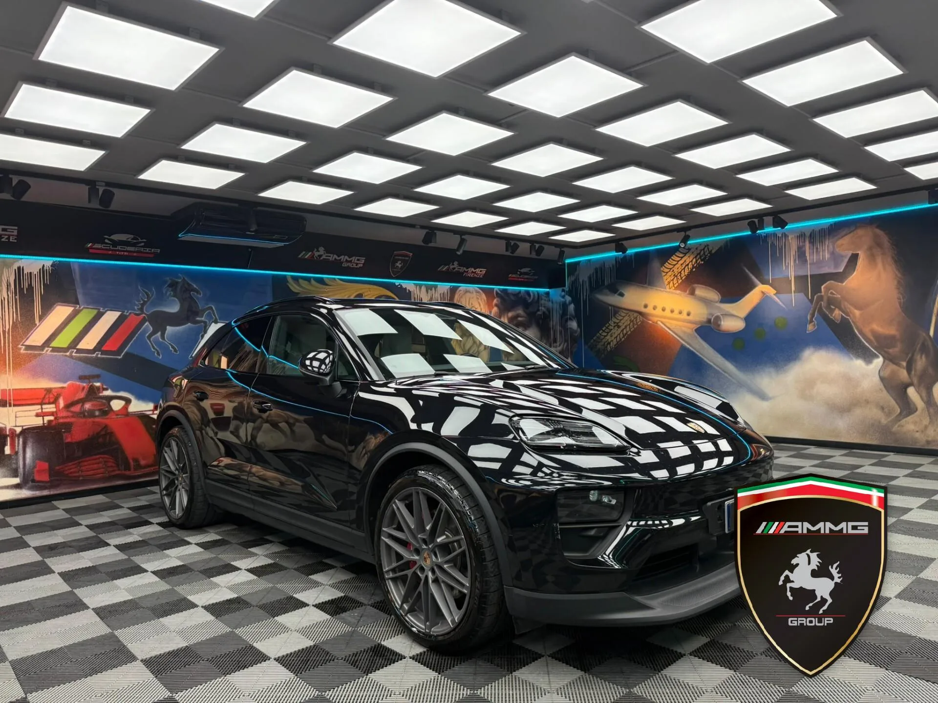 2024 Porsche Macan 4S Electric, 3/15